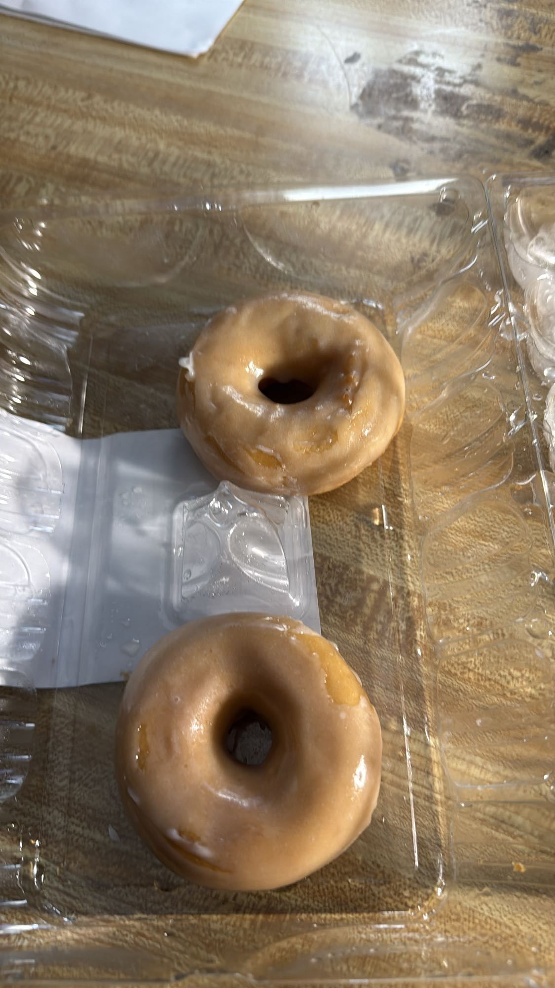 Deux beignets glacés