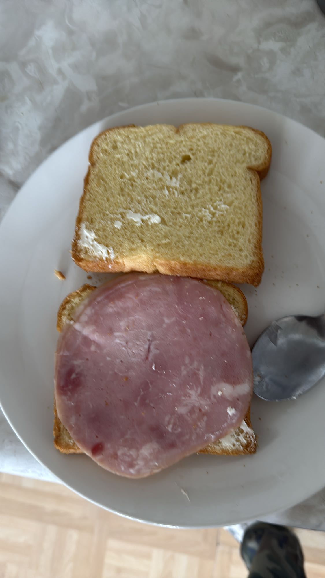 Sandwich jambon beurre