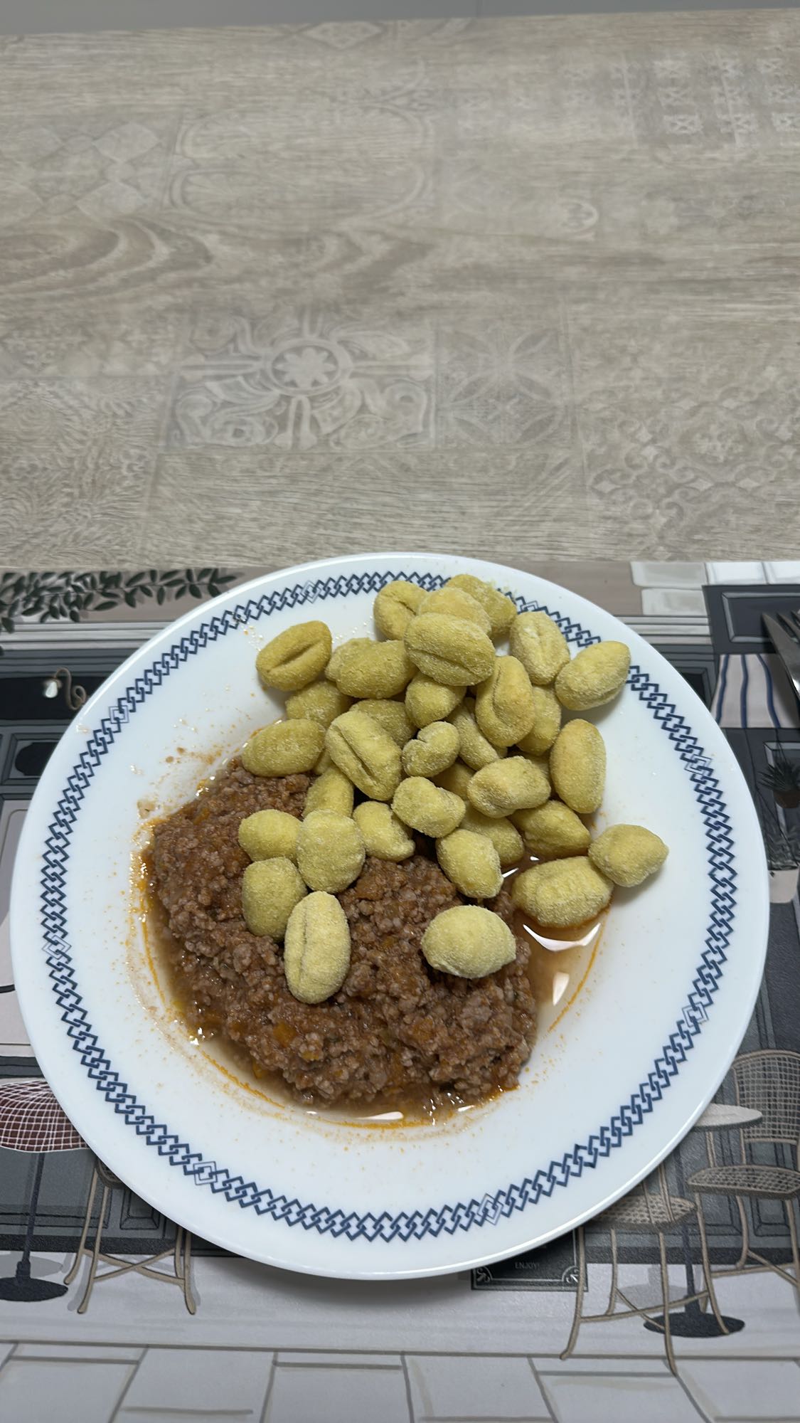 ñoquis con carne picada