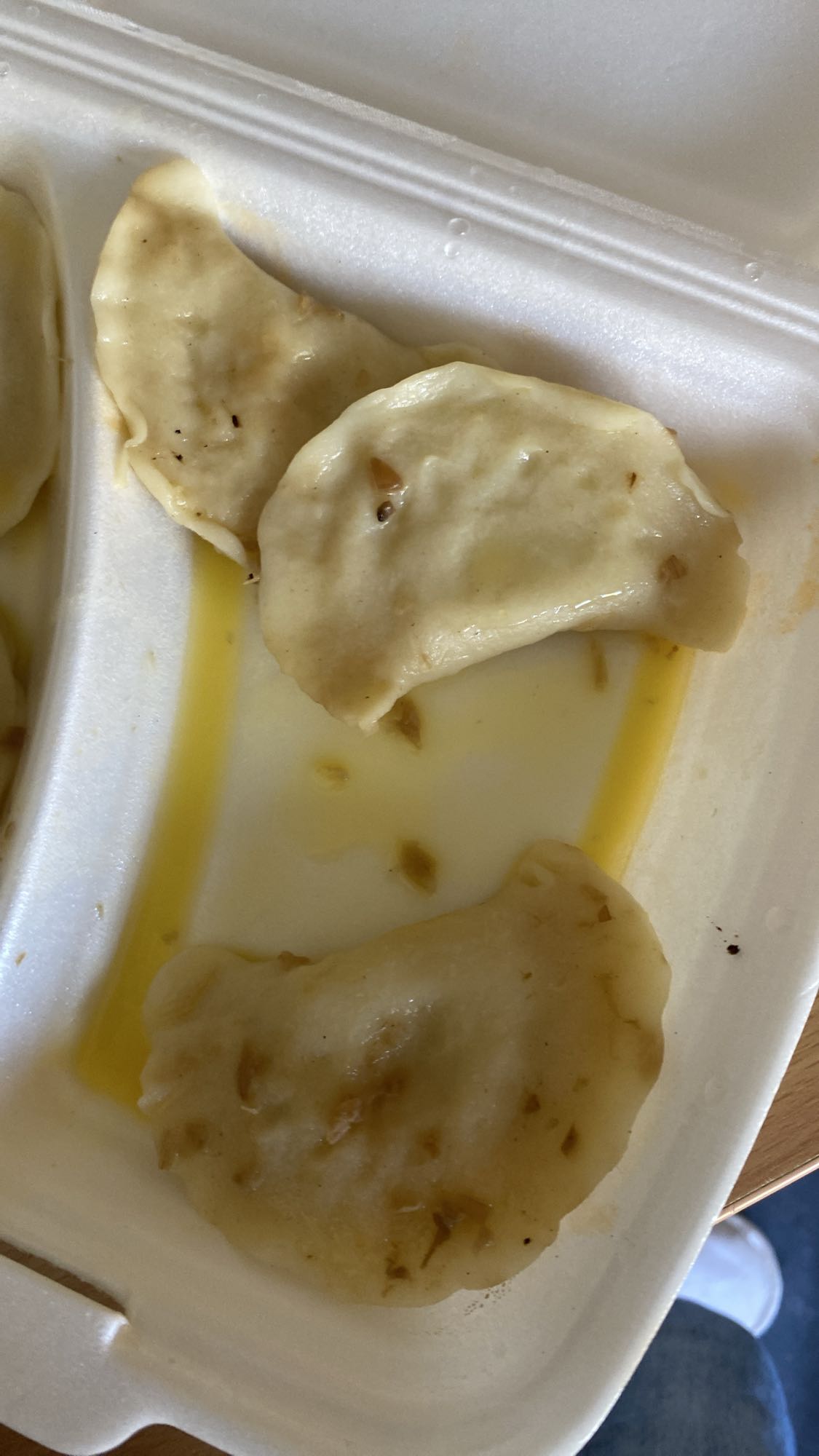 Pierogi z masłem