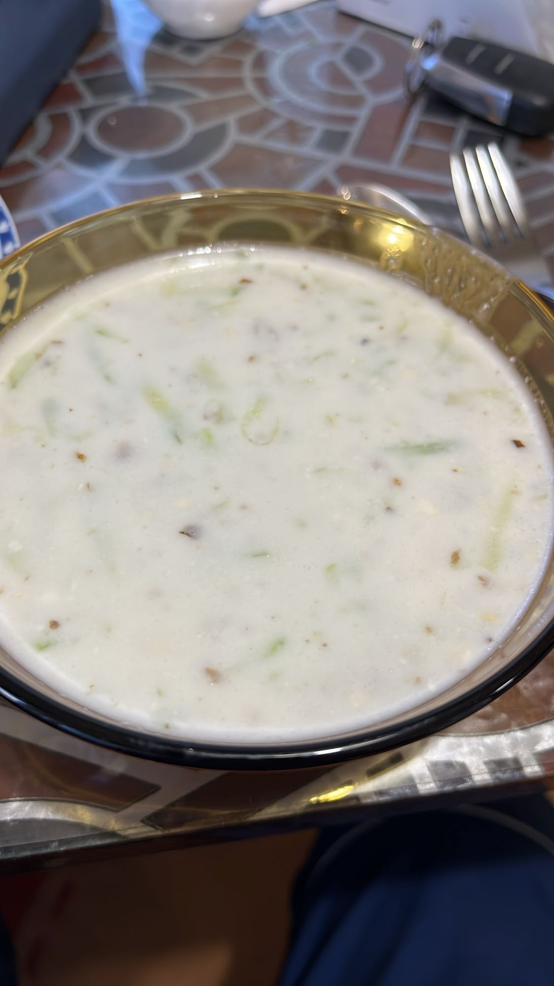 Студена таратор супа