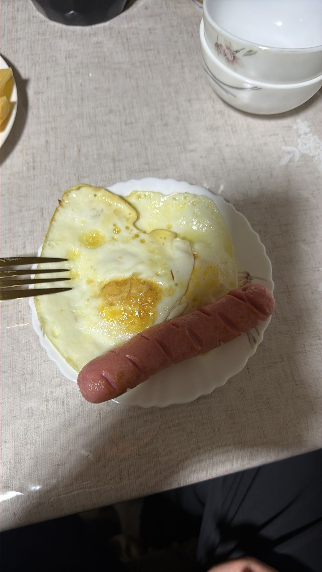 Яичница с сосиской