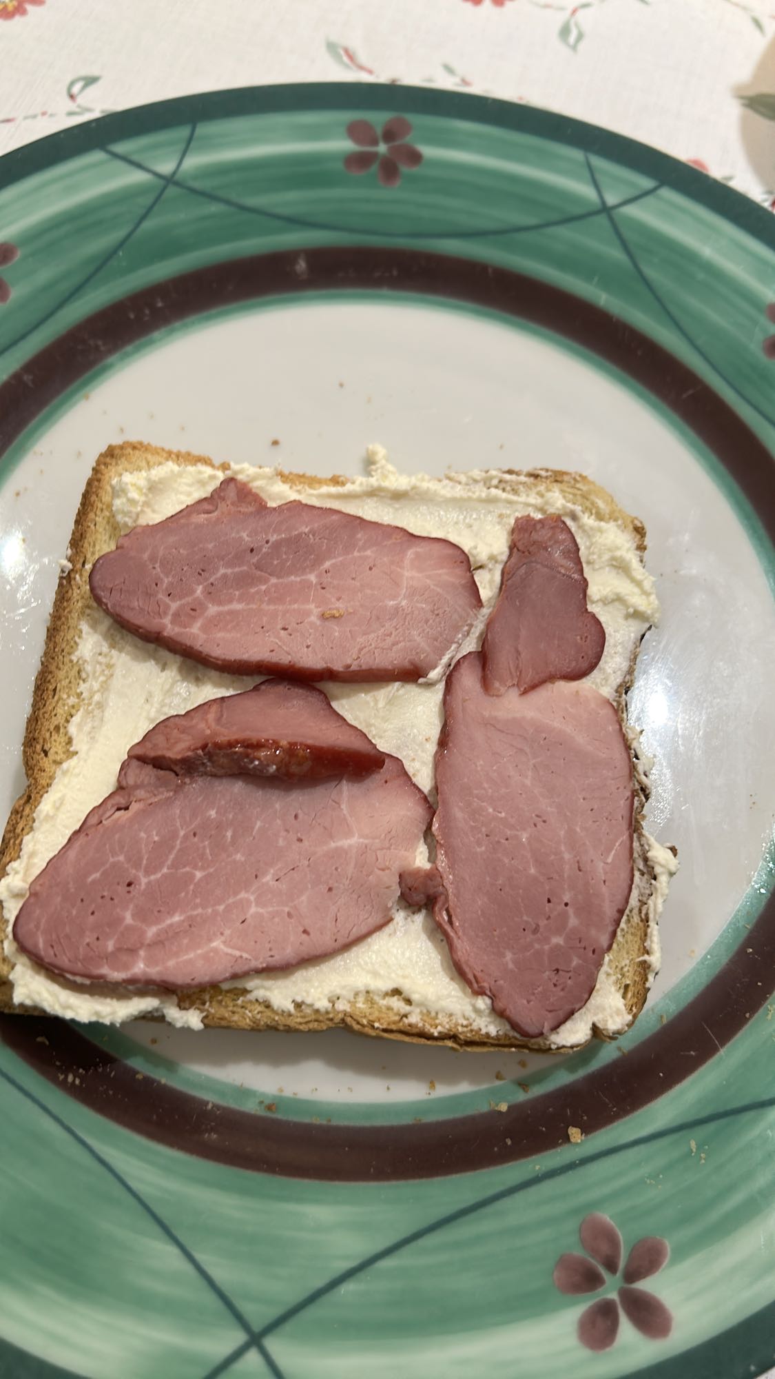 Toast con prosciutto
