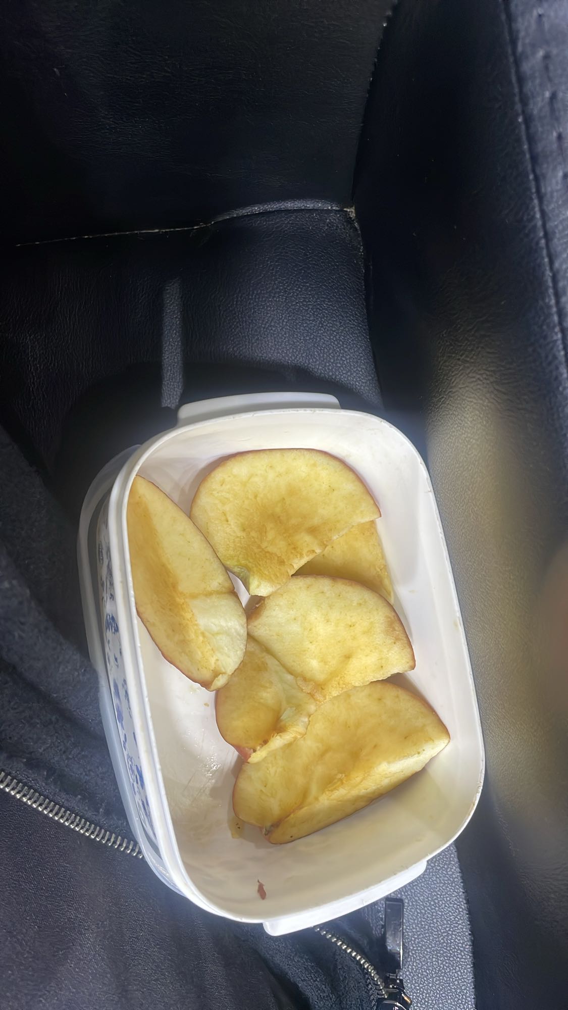 Apple slices
