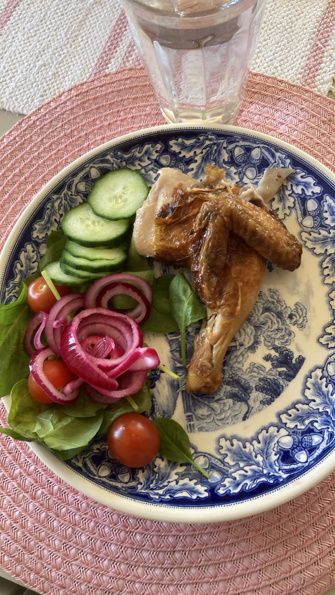 Kyckling med sallad