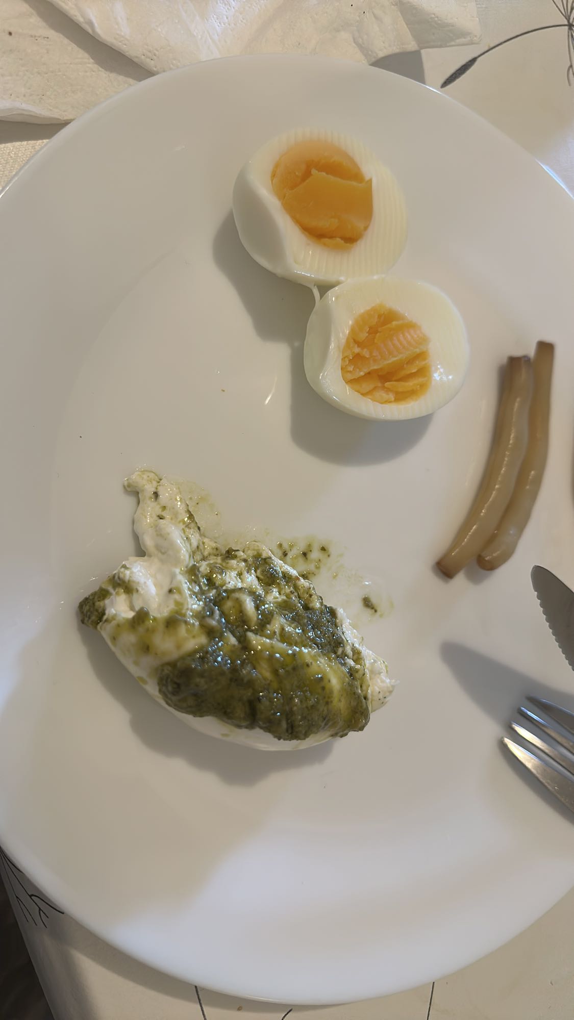 Eggs with pesto cheese