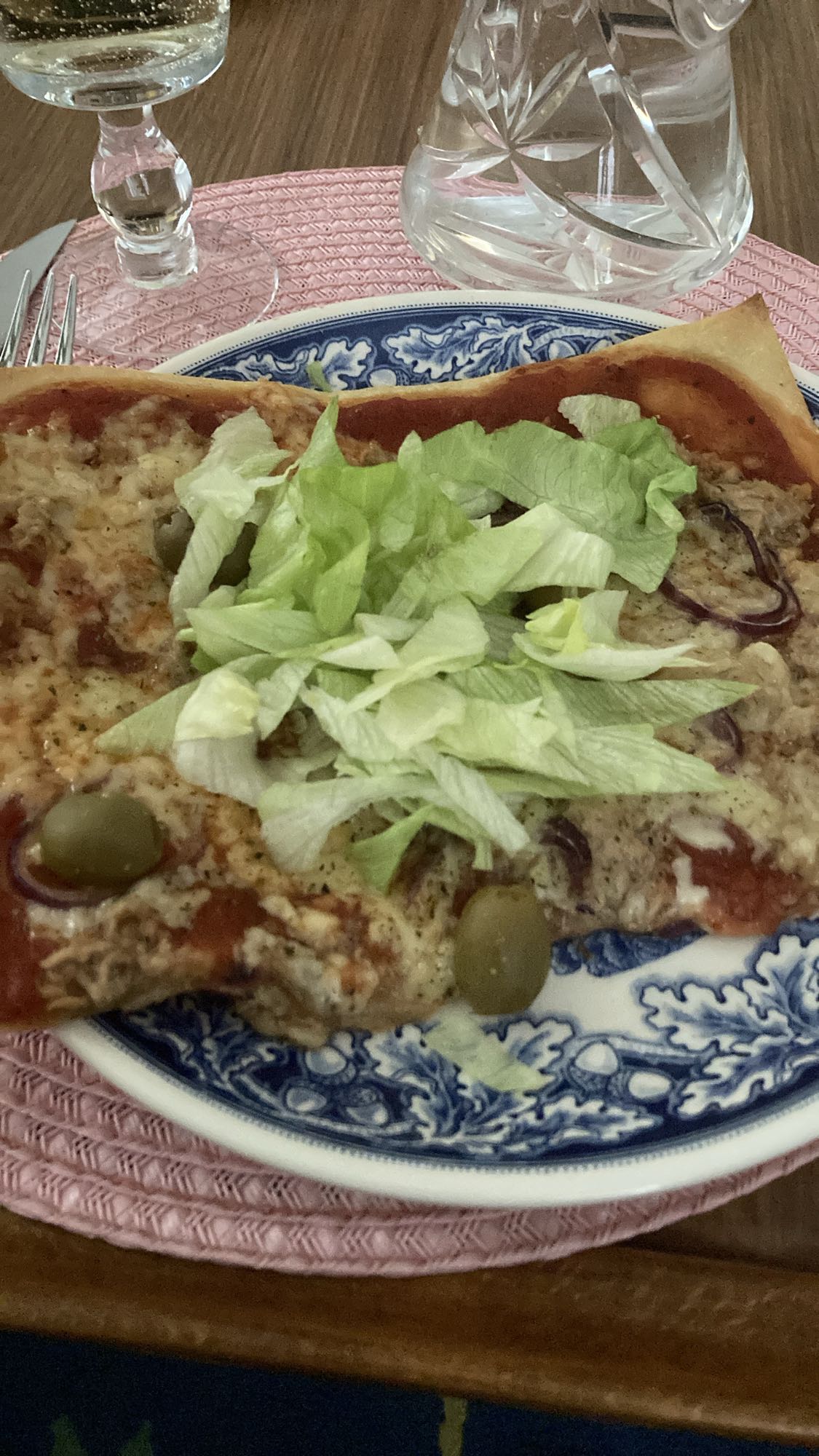 Pizza med tonfisk