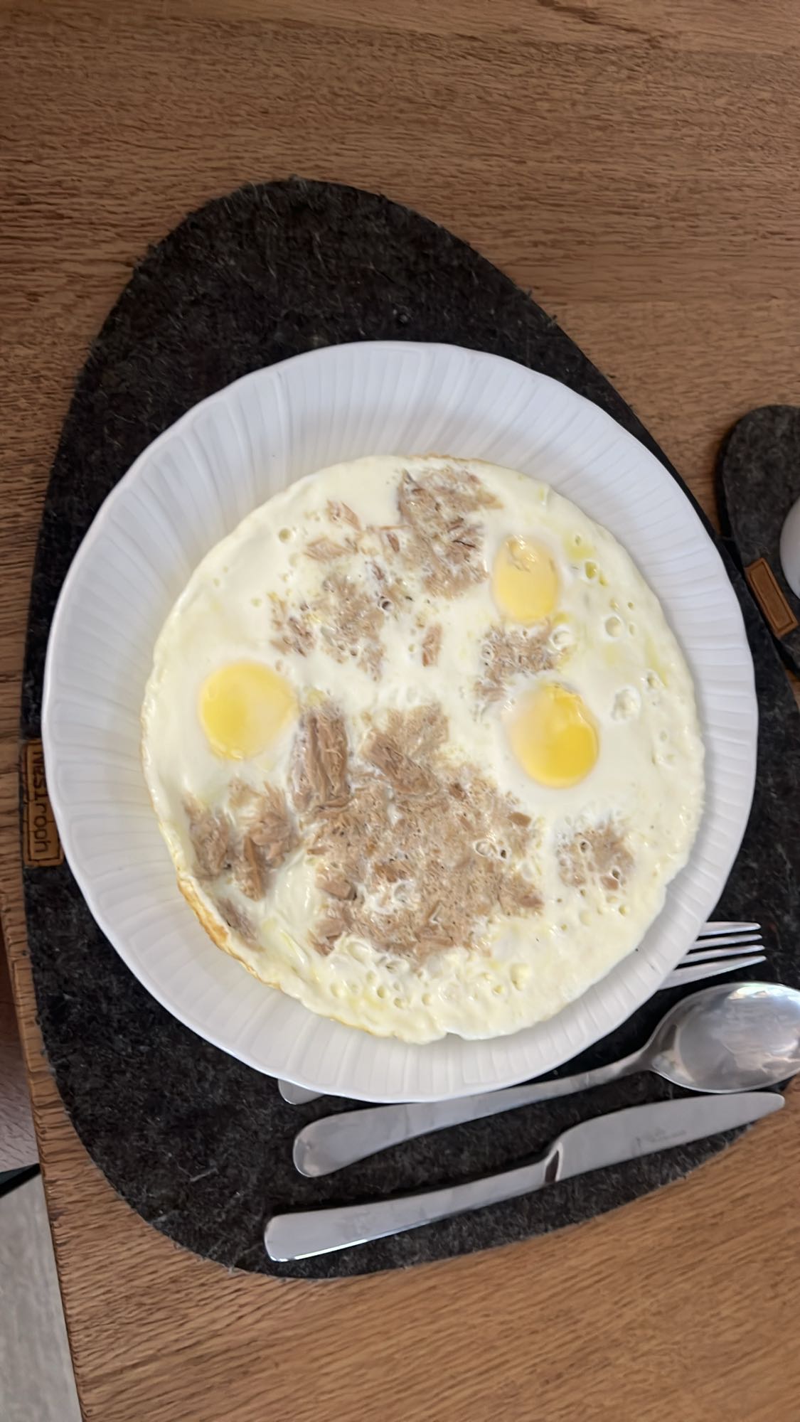 Uova e tonno