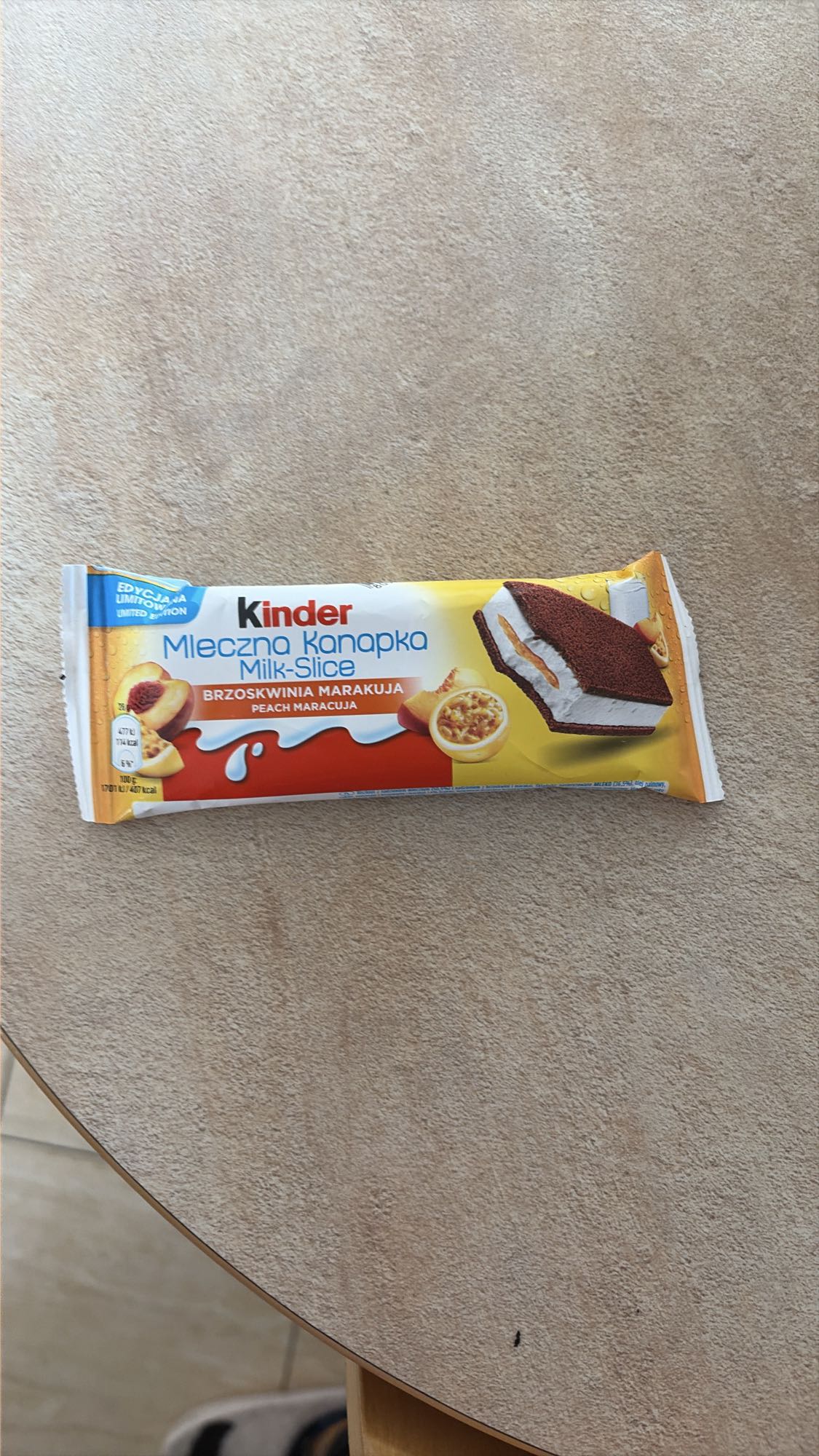 Mleczna kanapka Kinder