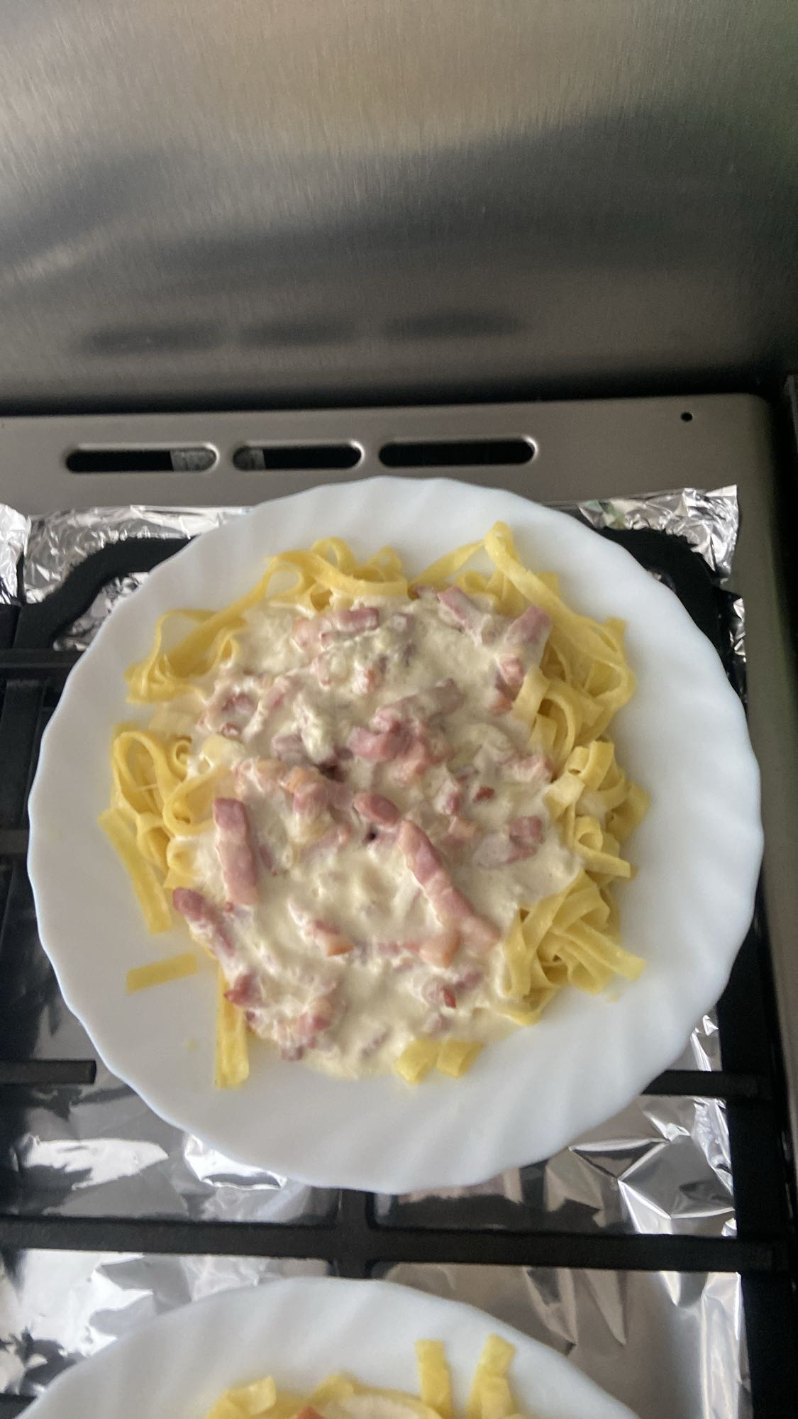 Pâtes à la crème et lardons