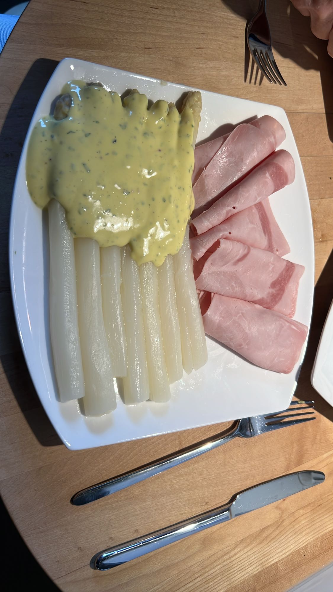 Spargel mit Schinken