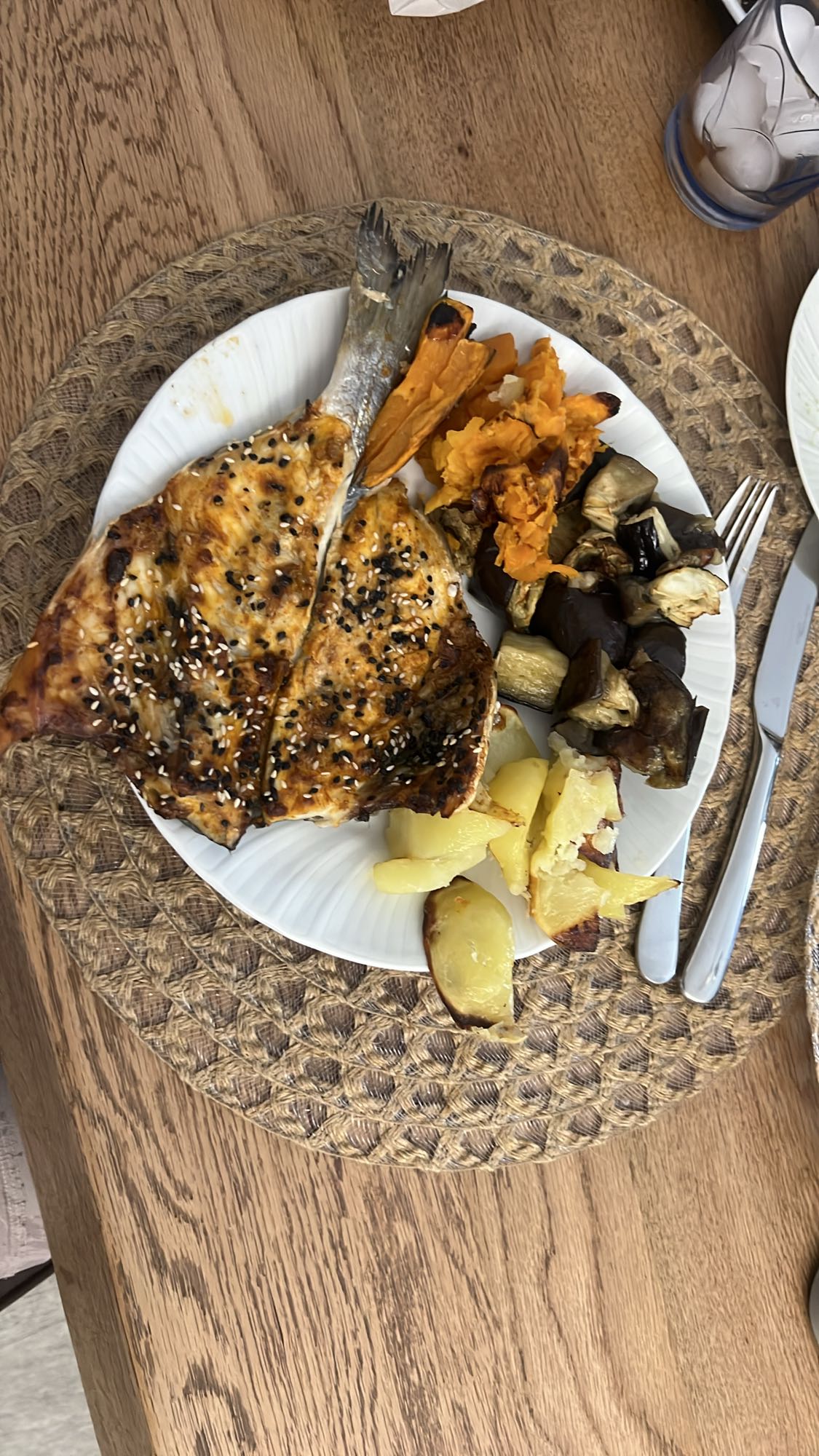 Salmone con verdure