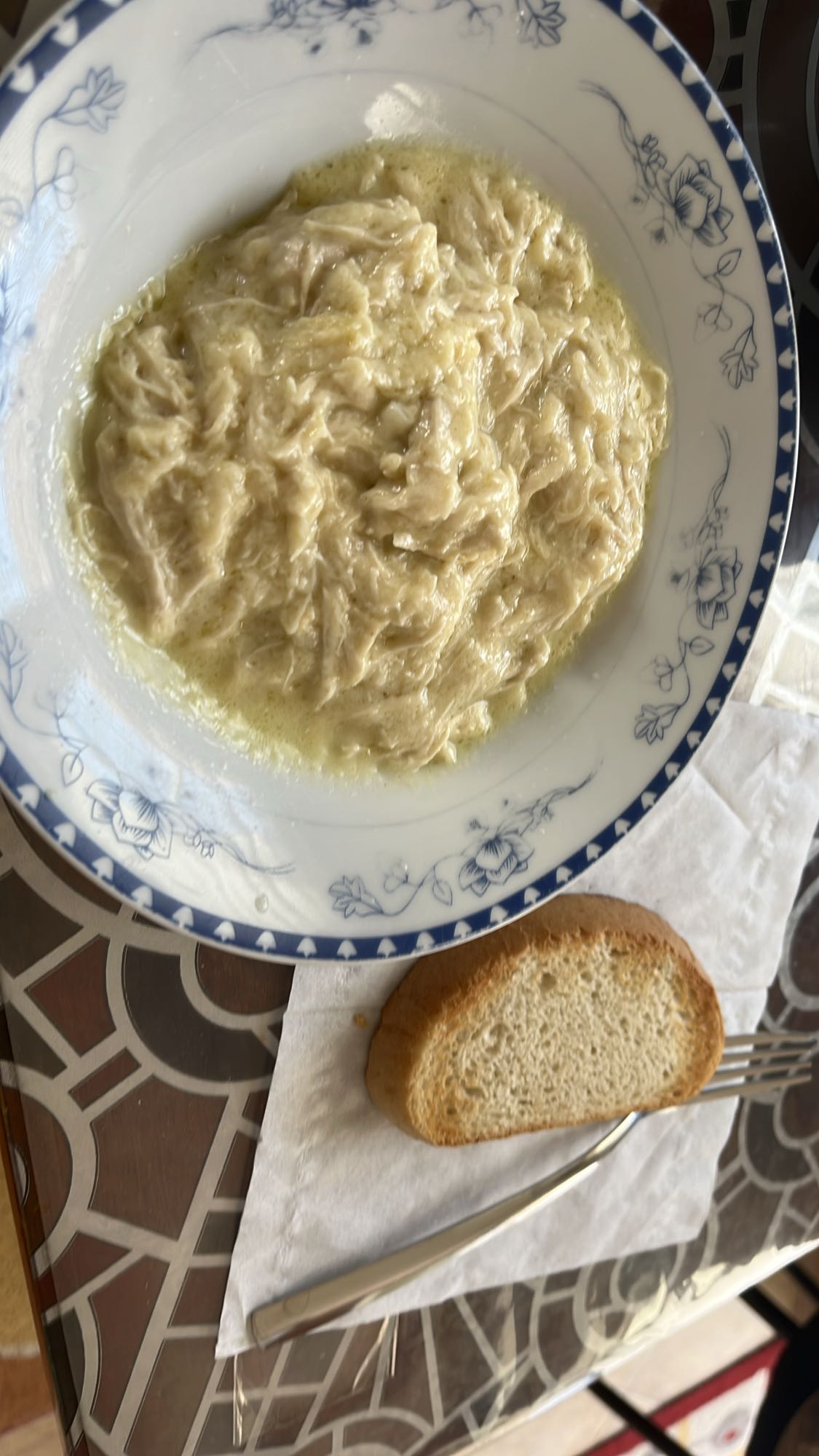 Пилешко с сос и хляб