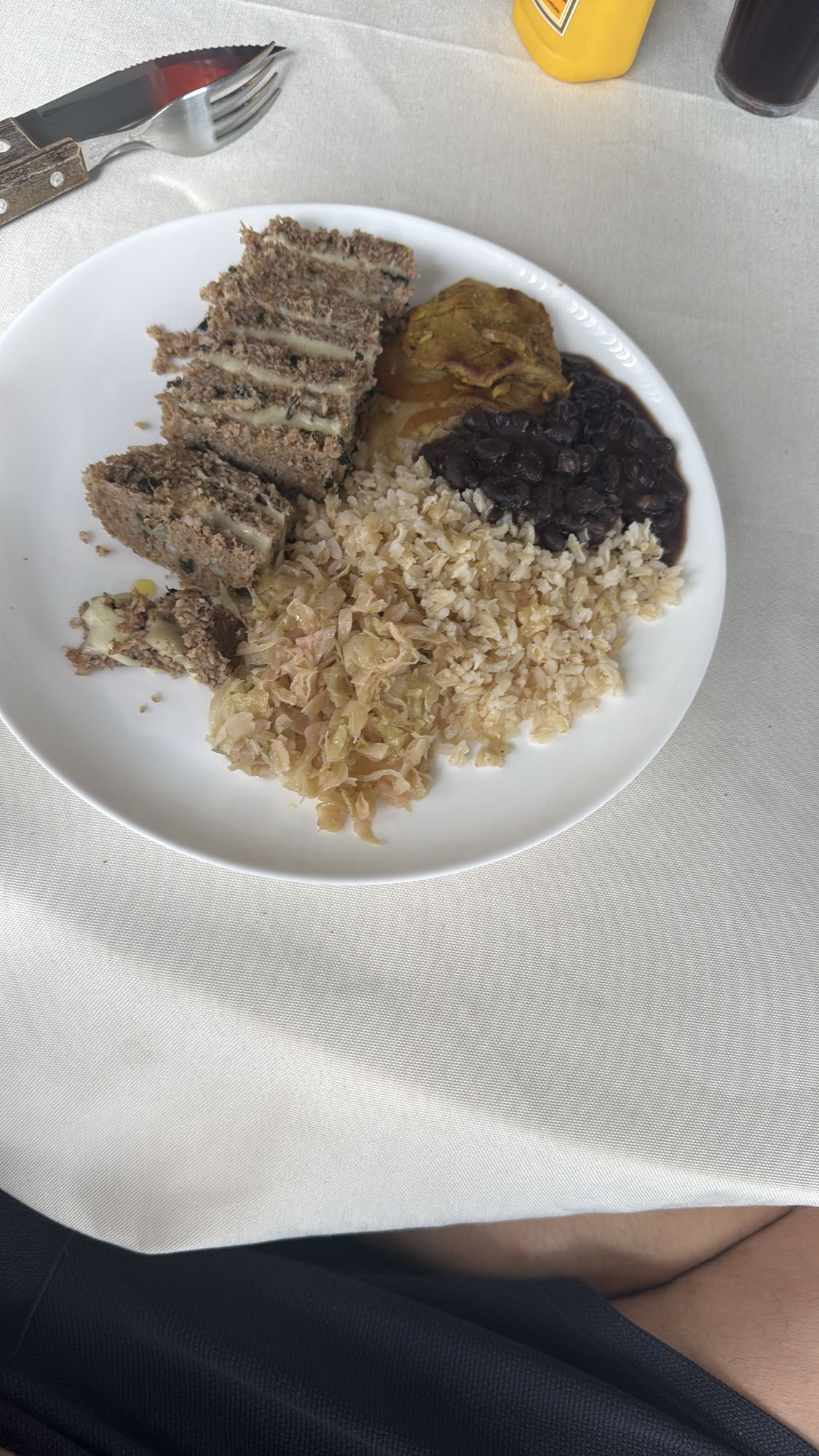 Prato com arroz e feijão