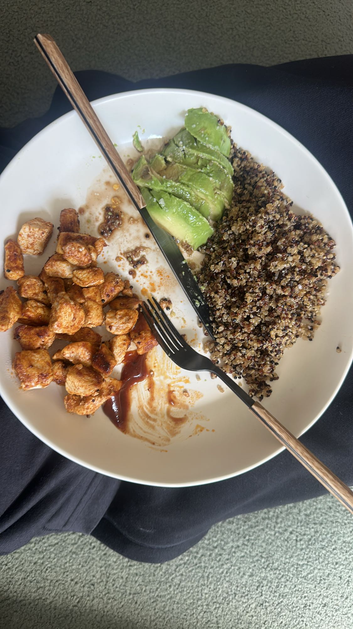 Poulet quinoa avocat