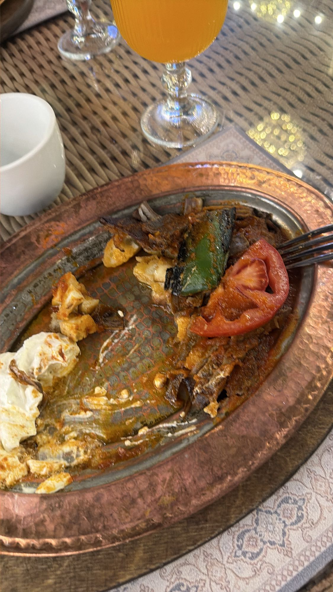 мясо с овощами и йогуртом