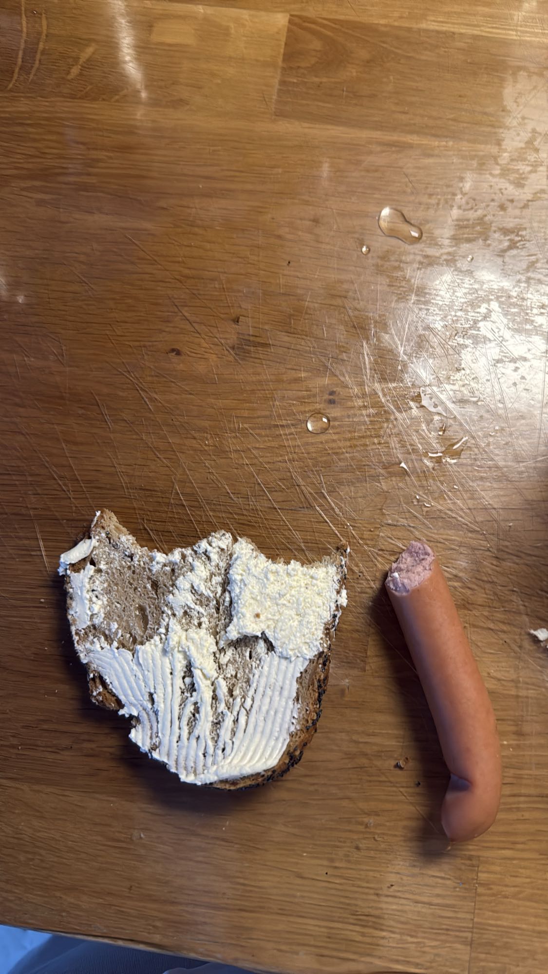 Brot mit Frischkäse