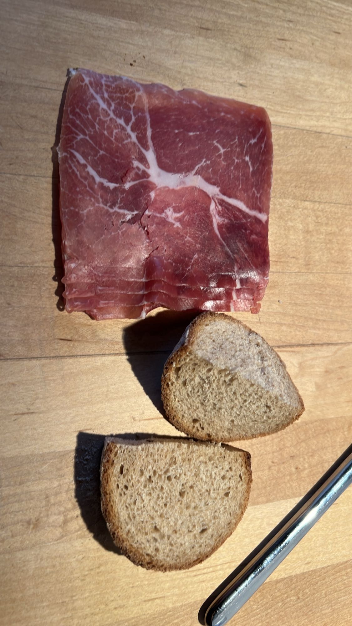 Schinken mit Brot