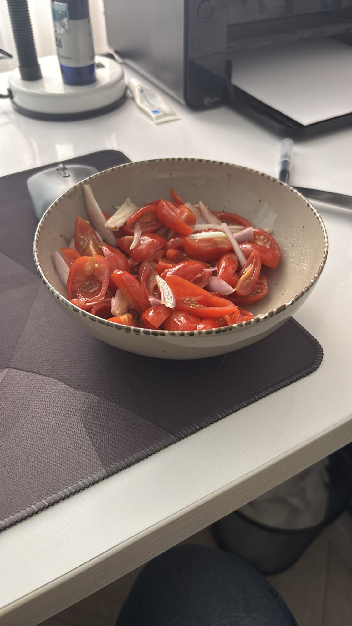 Salată de roșii