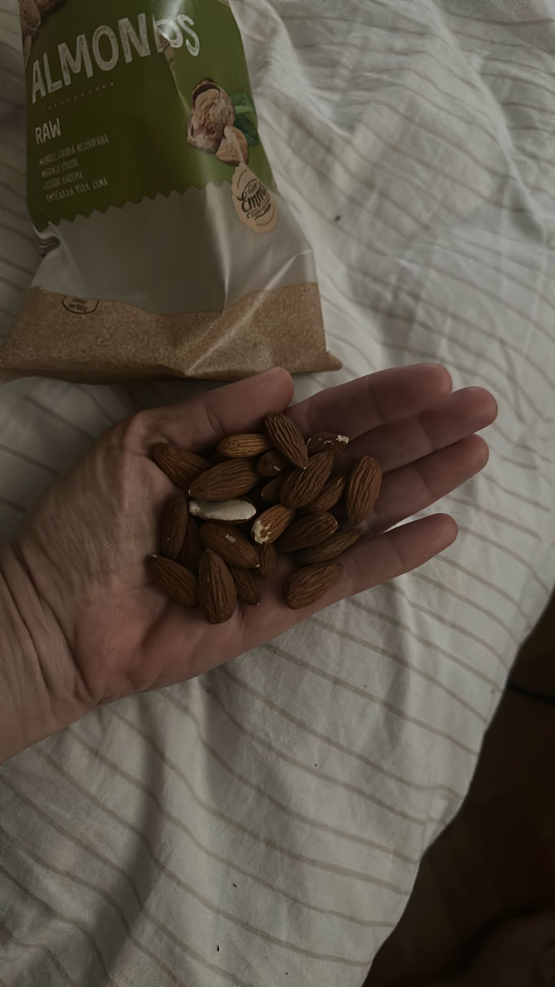 Raw Almonds