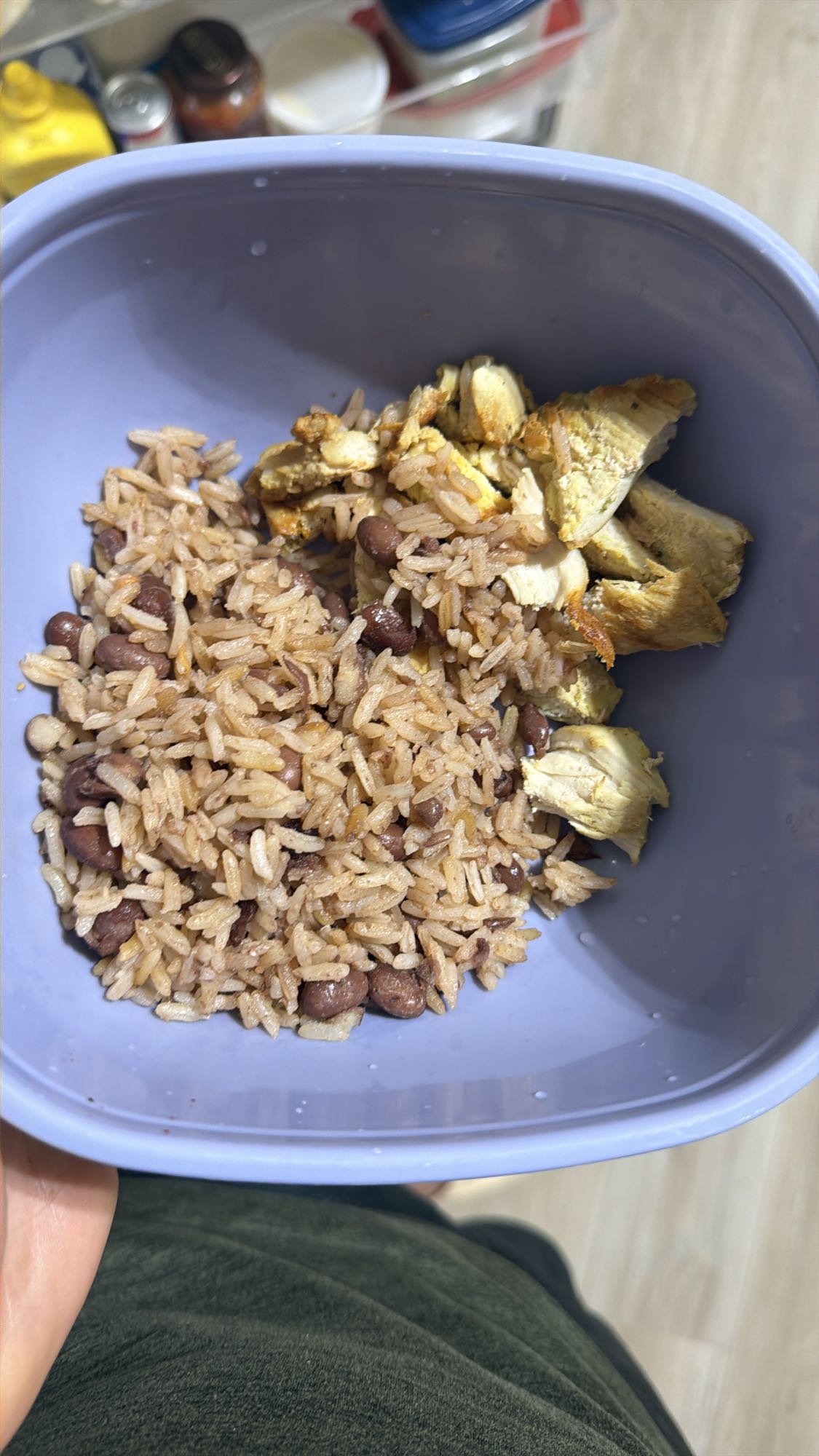 arroz con habichuelas y pollo
