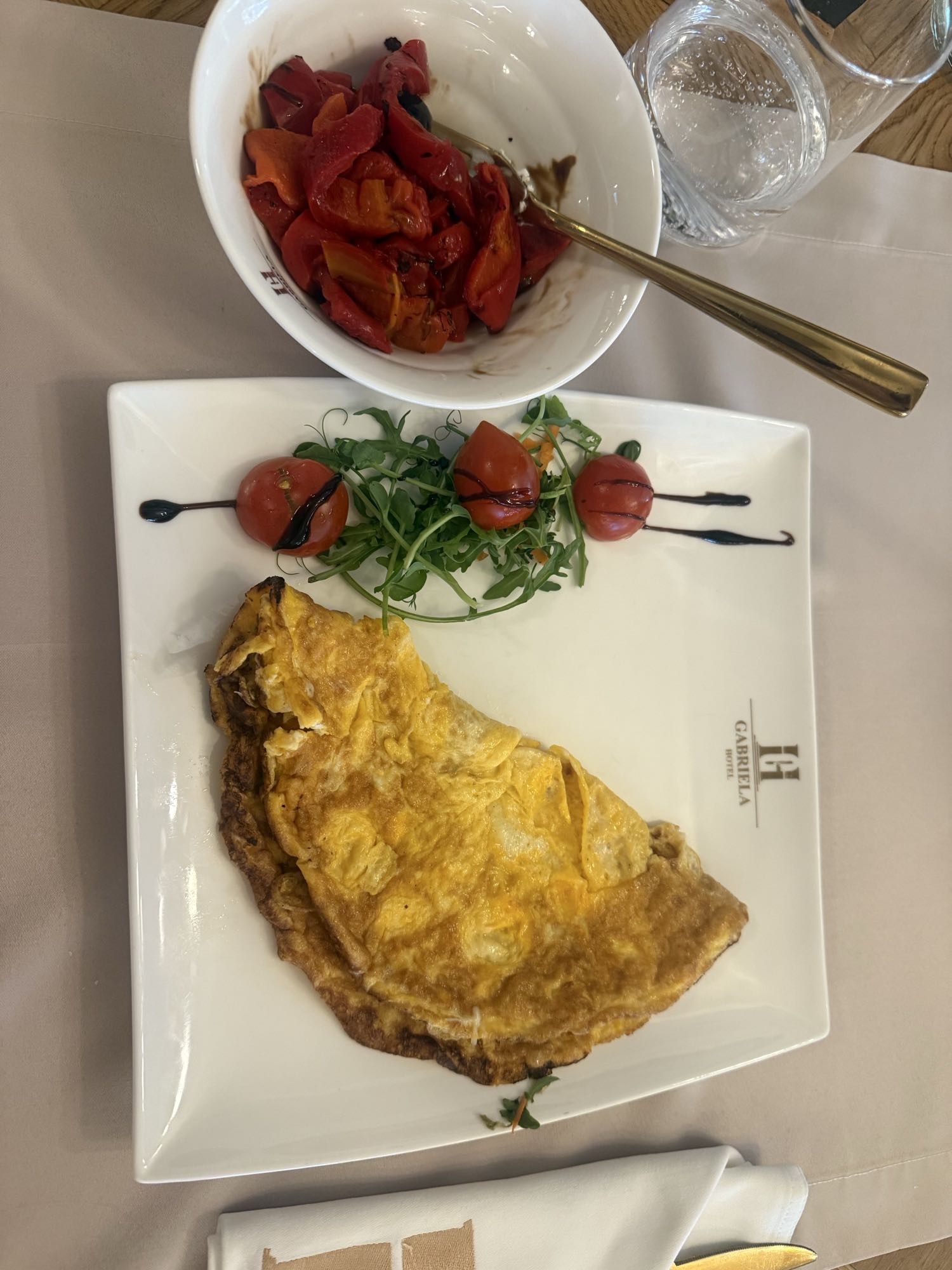 Omletă cu ardei copți