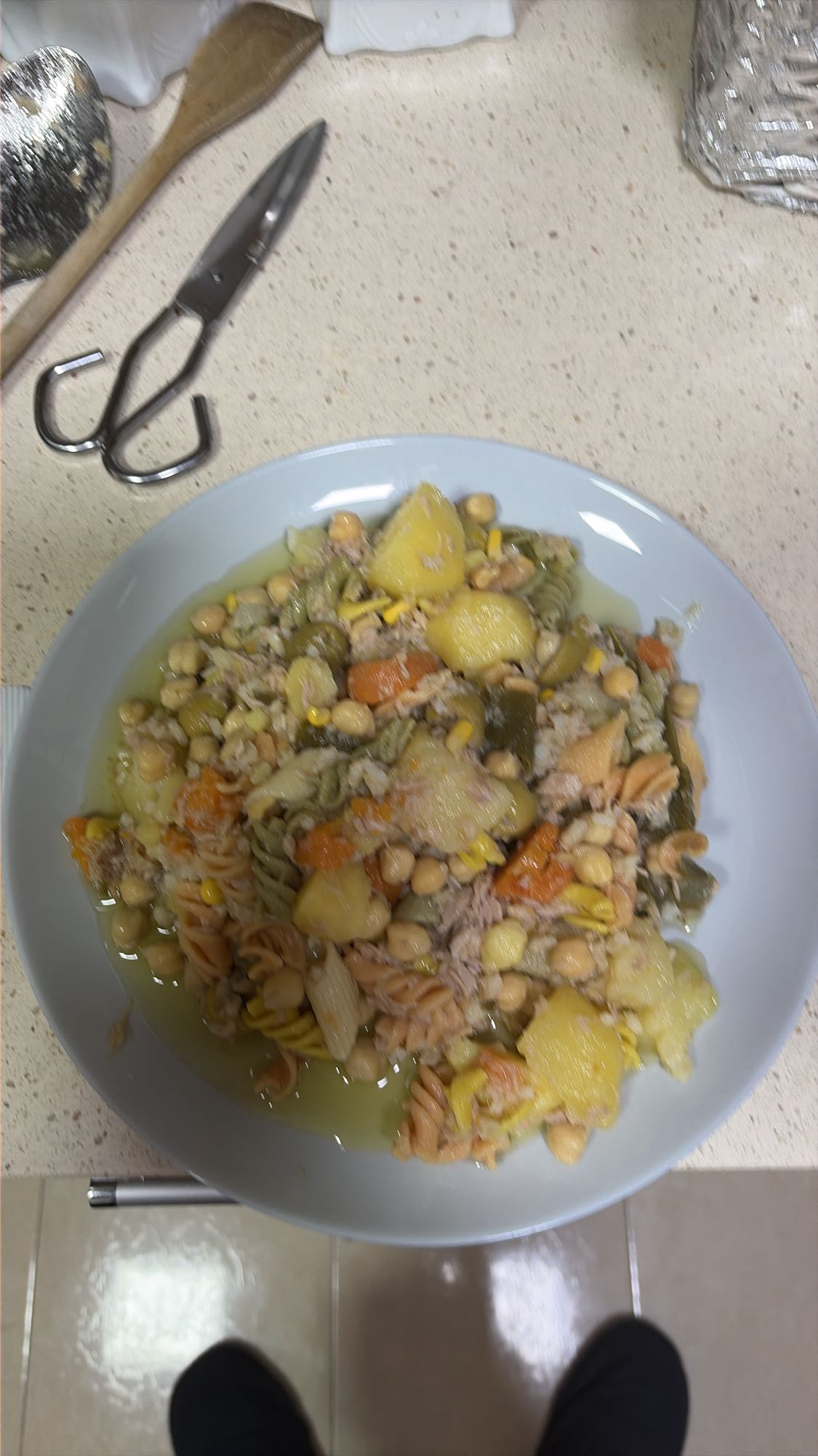 ensalada de pasta con atun