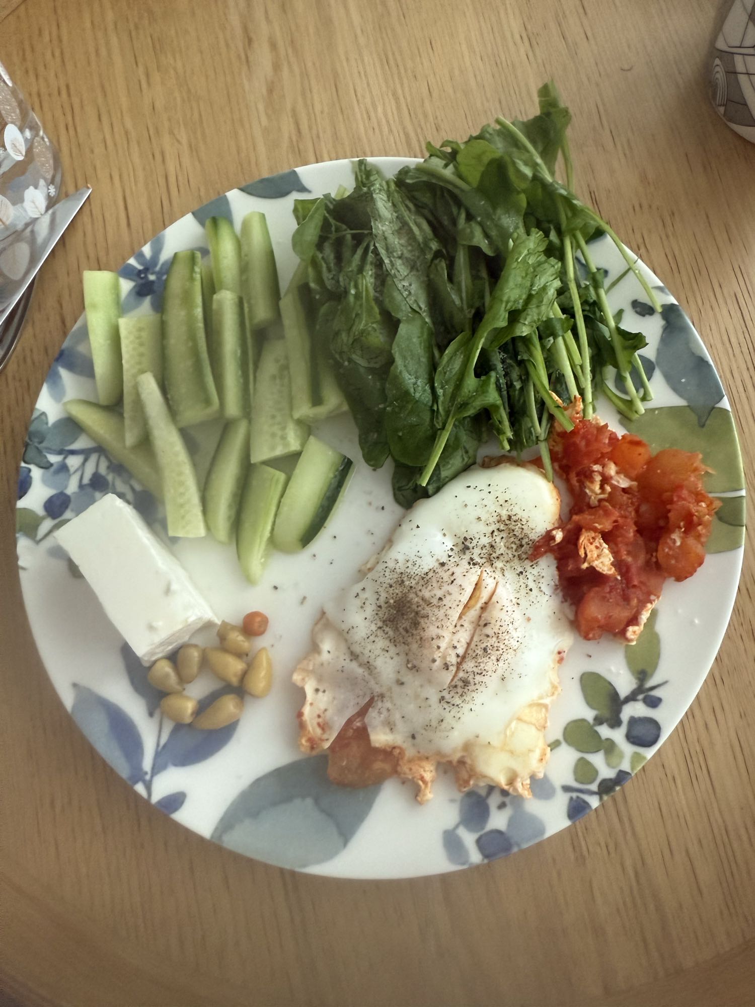 Yumurtalı hafif tabak
