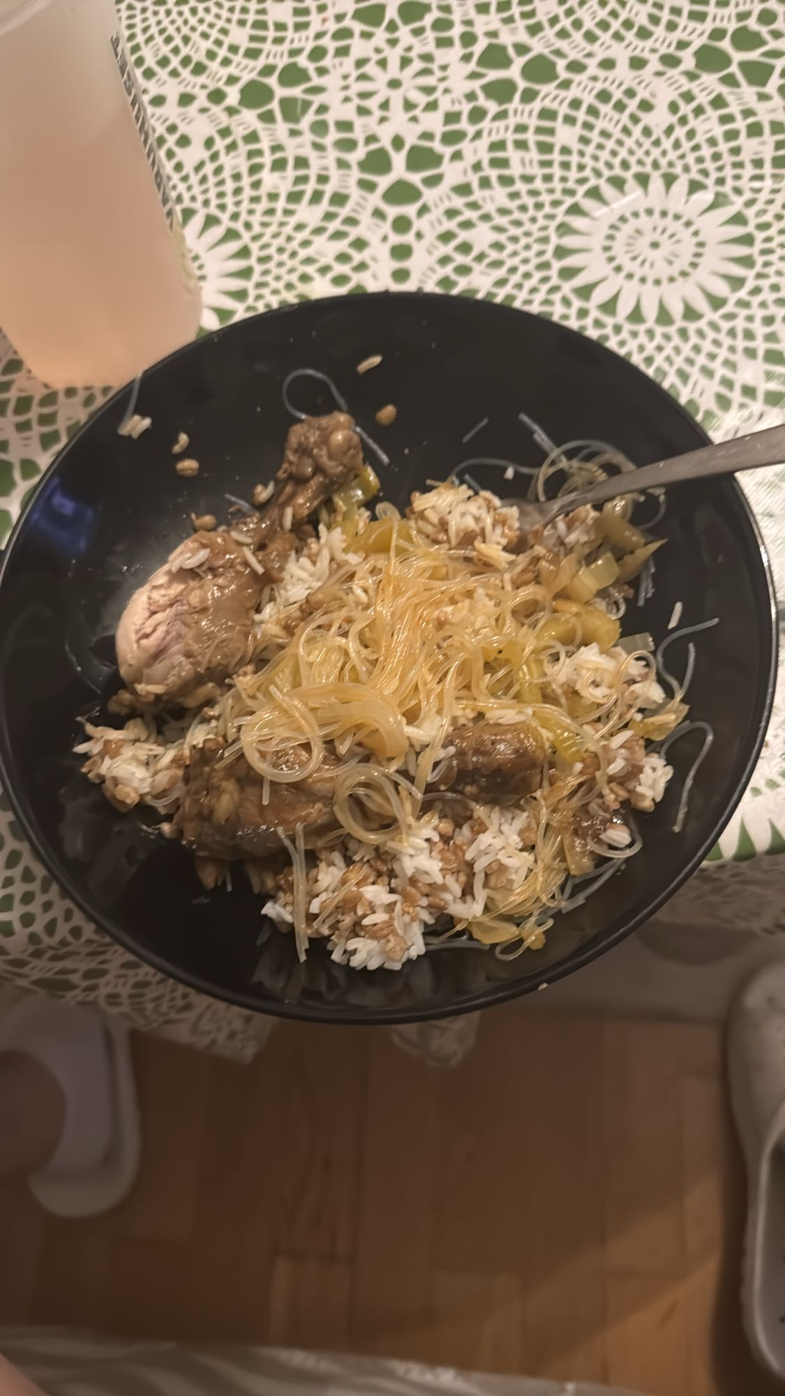 Ris med kyckling och nudlar