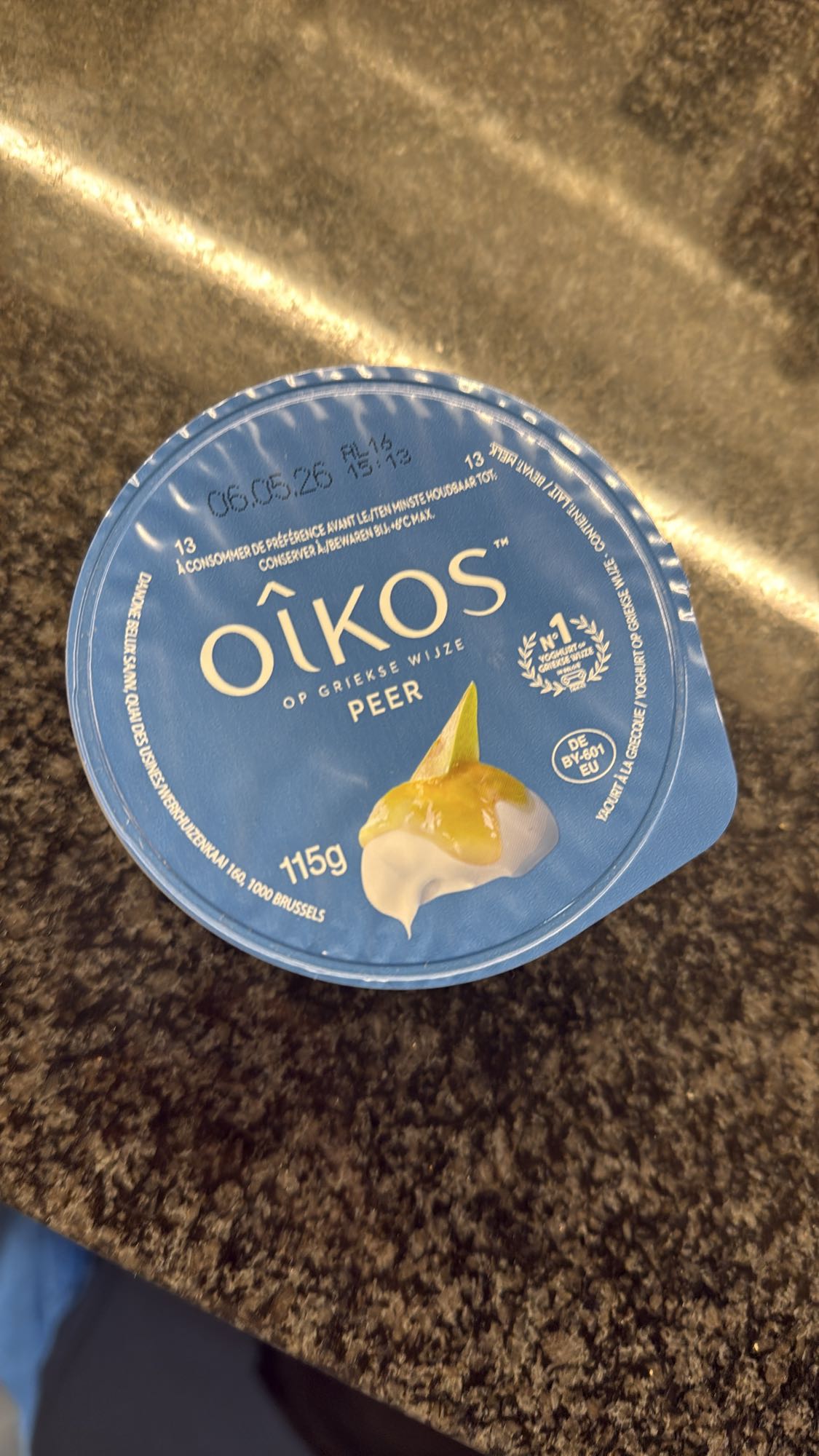 Oikos peer yoghurt