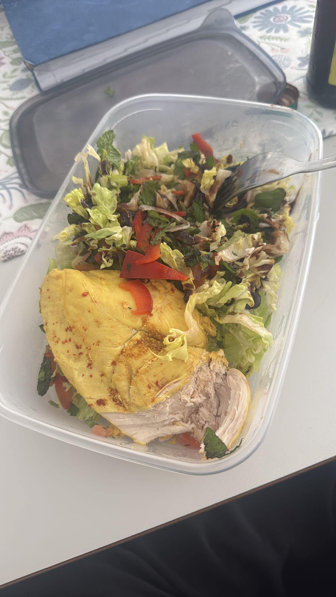 Kyckling med sallad