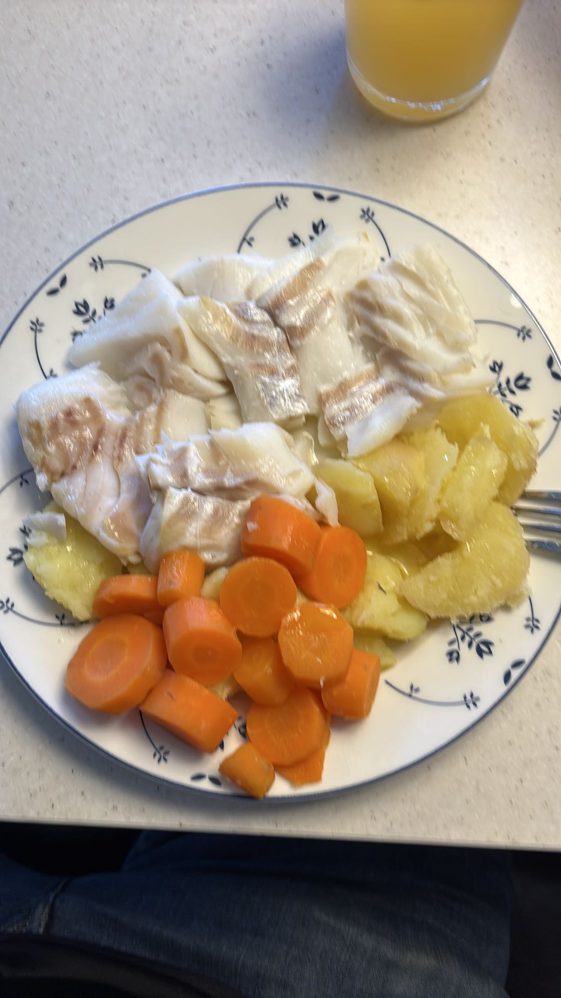 Torsk med potet og gulrot