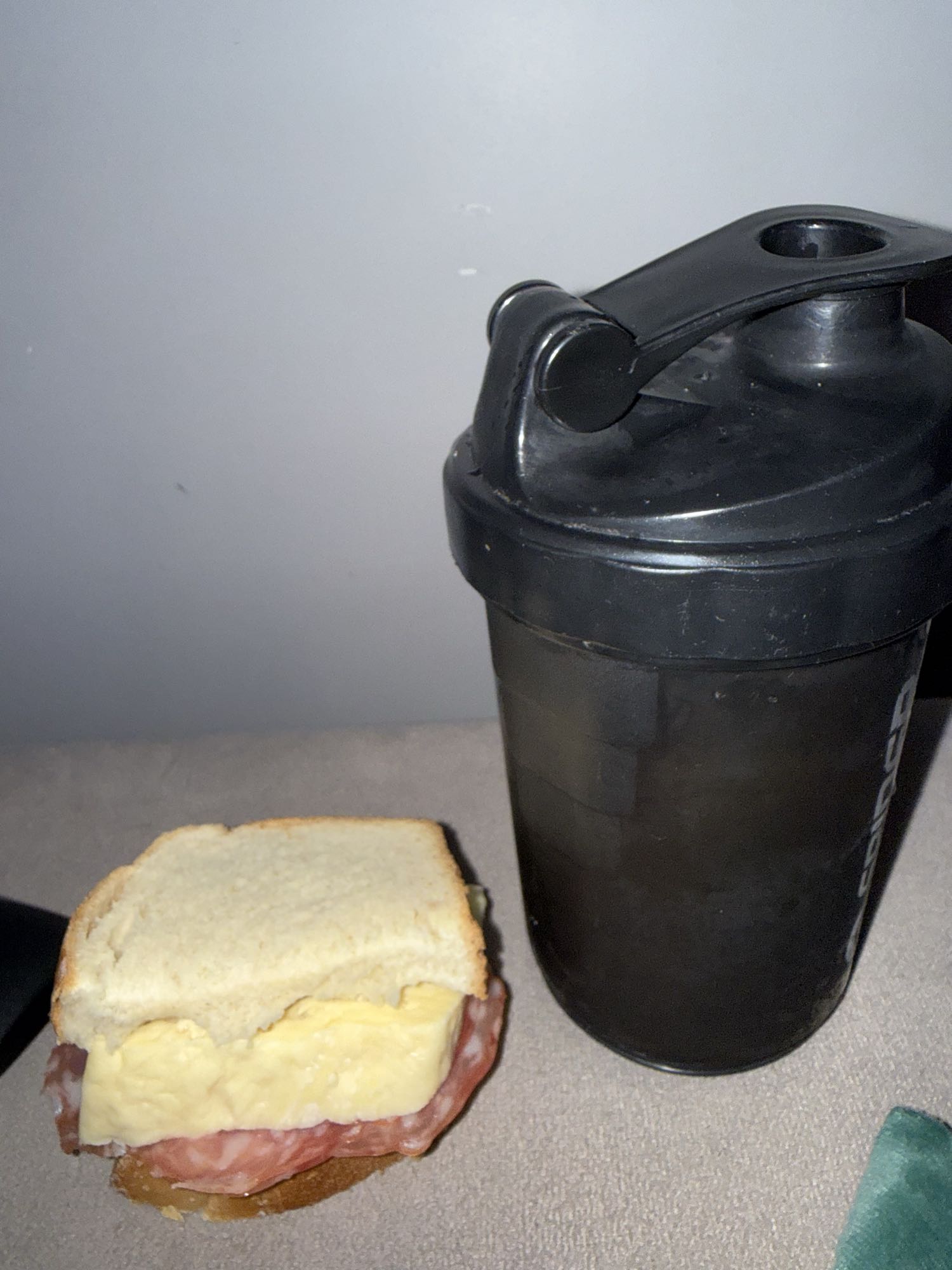 sanduíche com shake