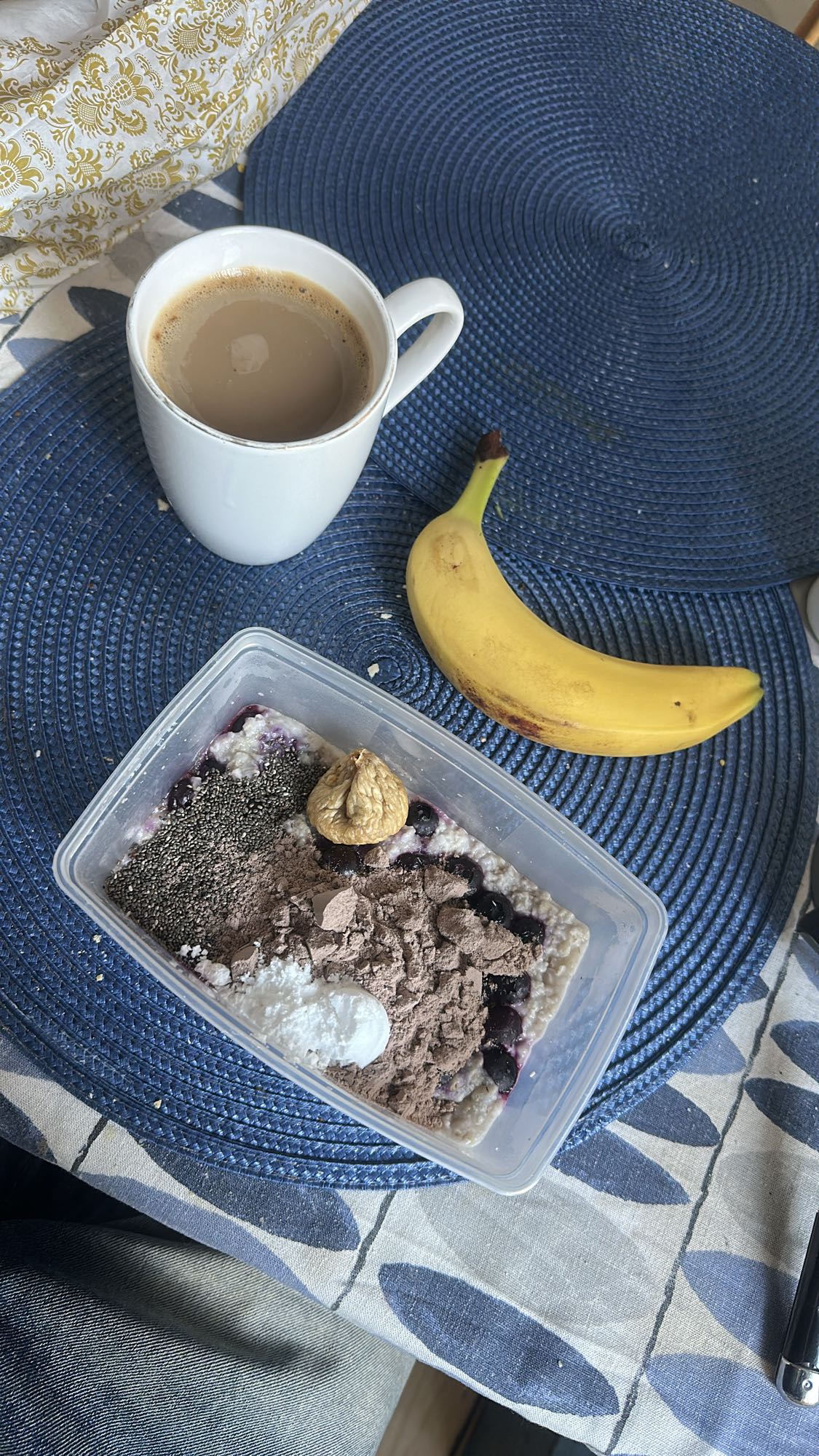 Gröt med banan och kaffe