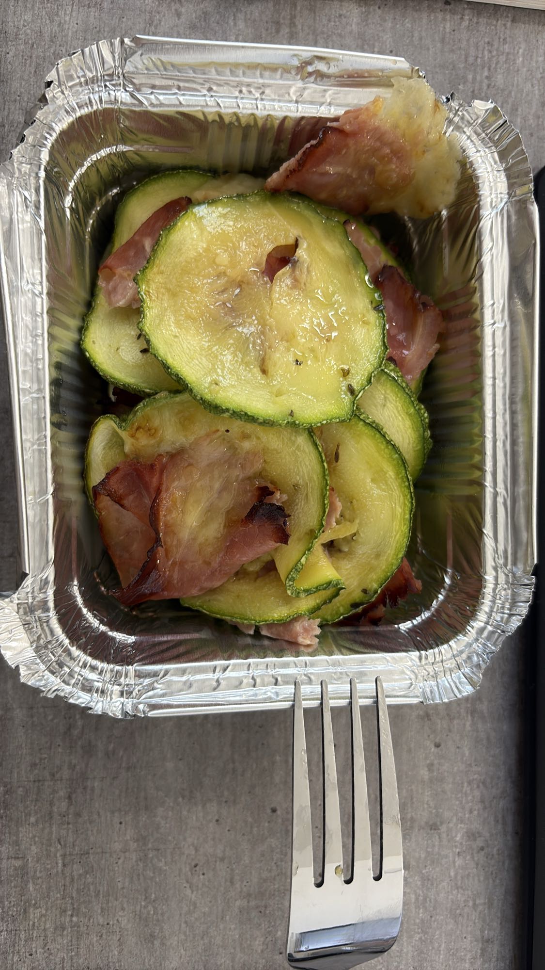 Zucchine e prosciutto
