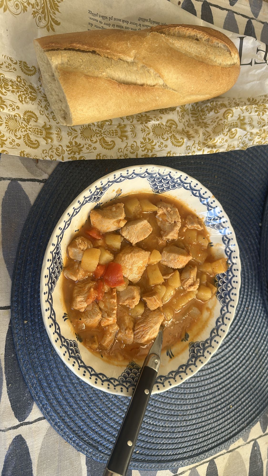 Kycklinggryta med bröd