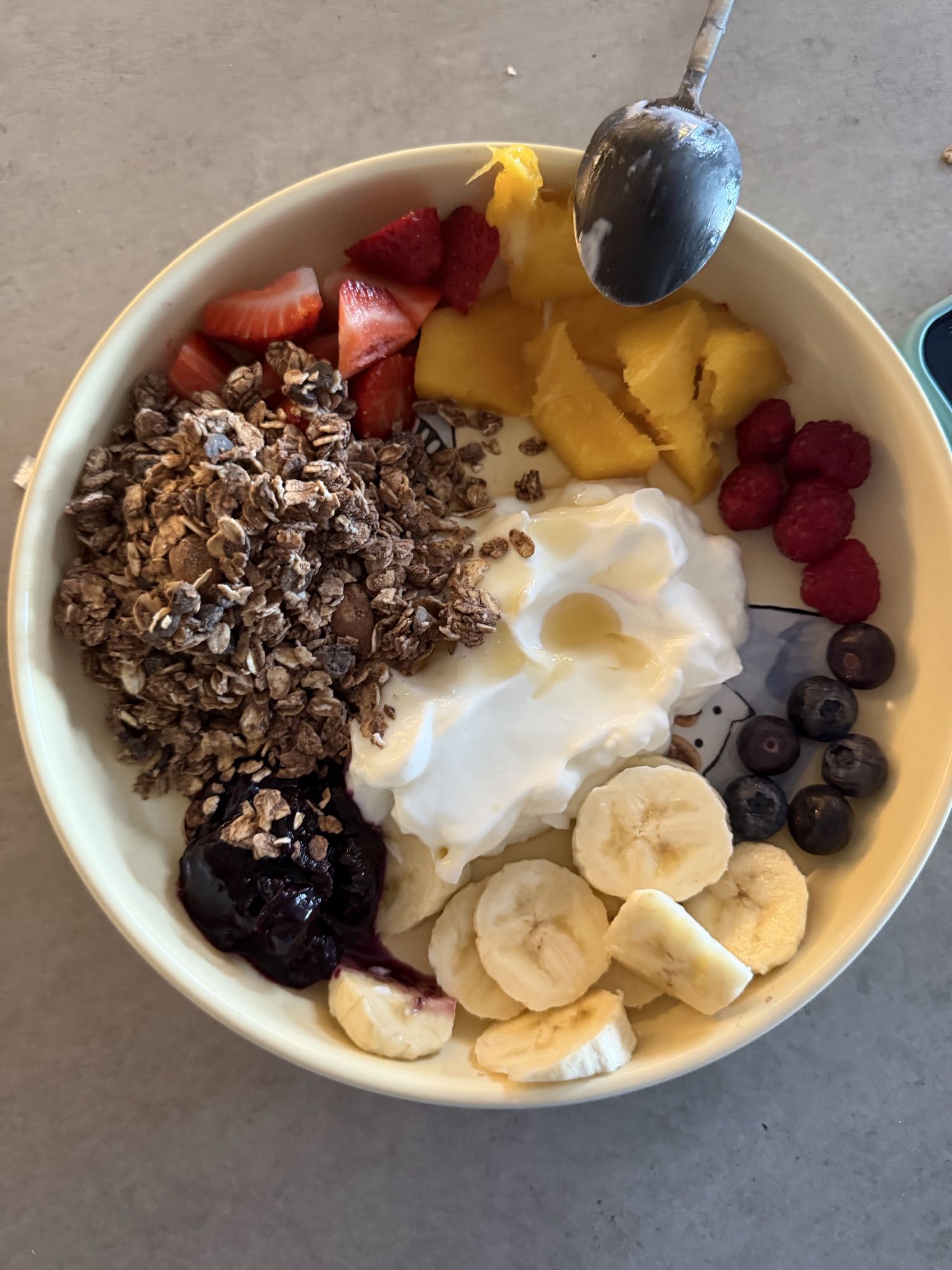 bol de yogur con fruta