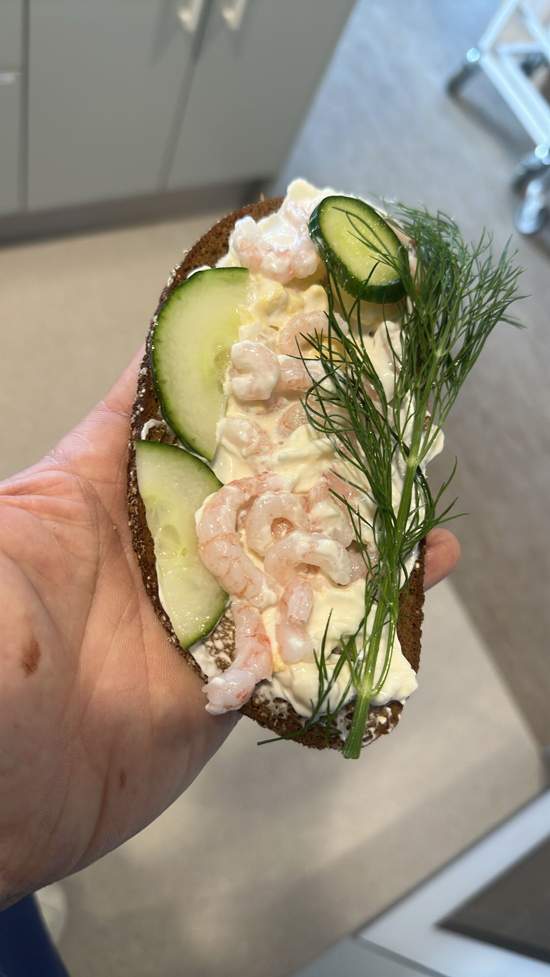 Räkmacka med gurka
