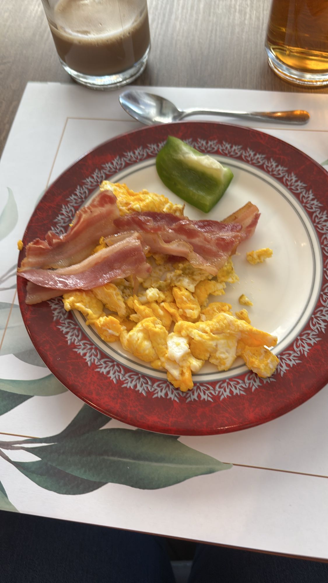 Rántotta baconnel