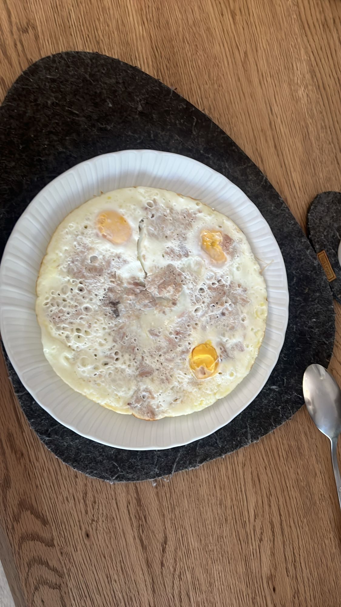 Uova e tonno