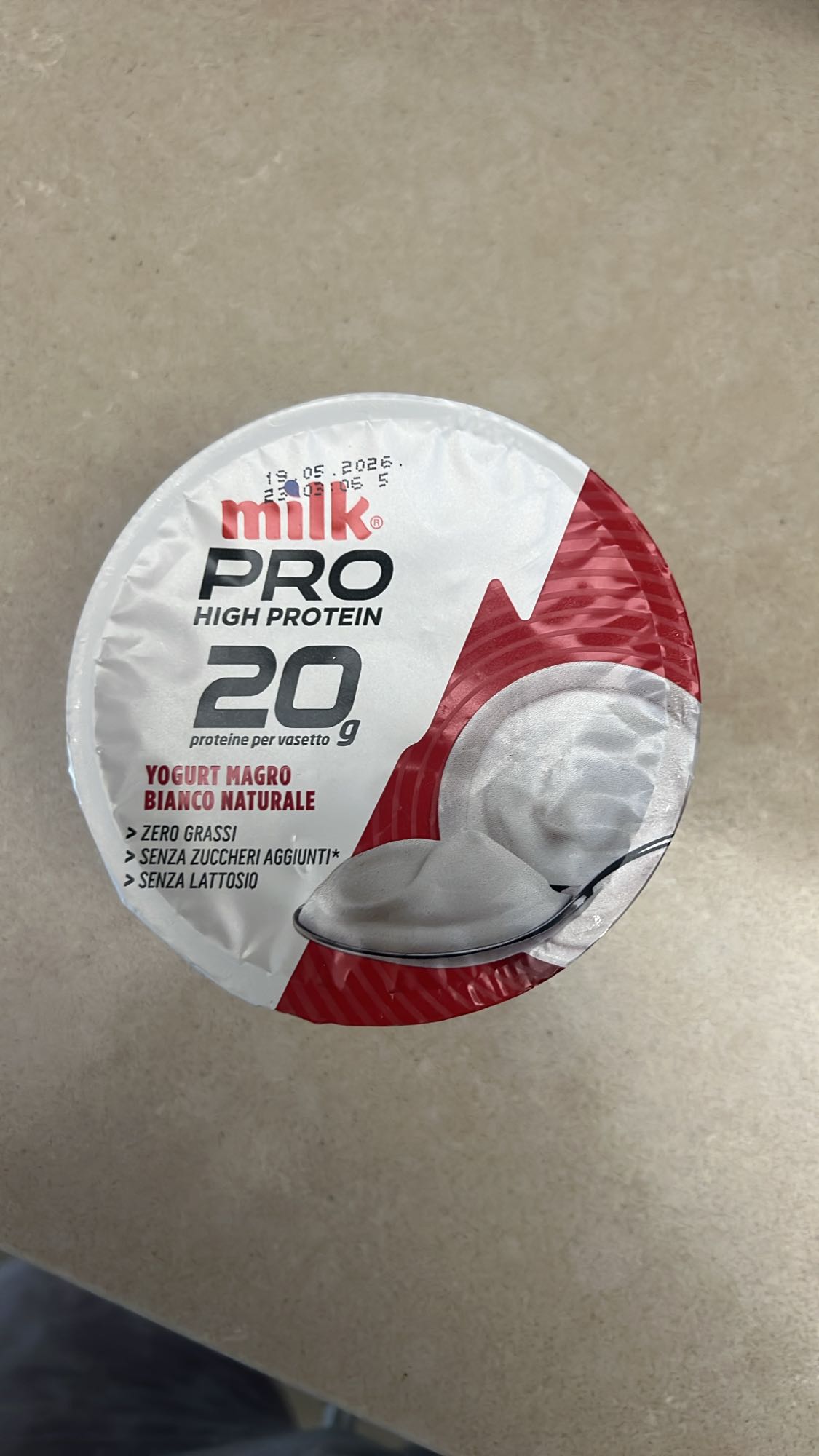 Yogurt proteico bianco