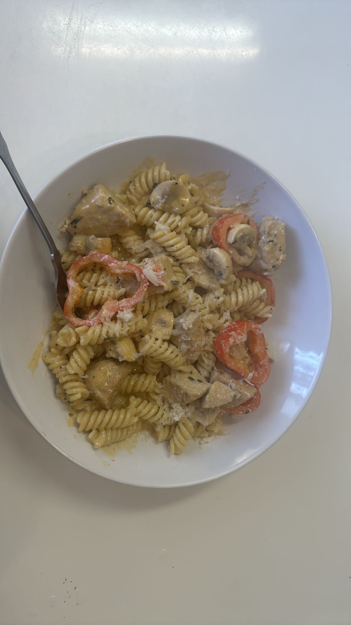 Krämig kycklingpasta