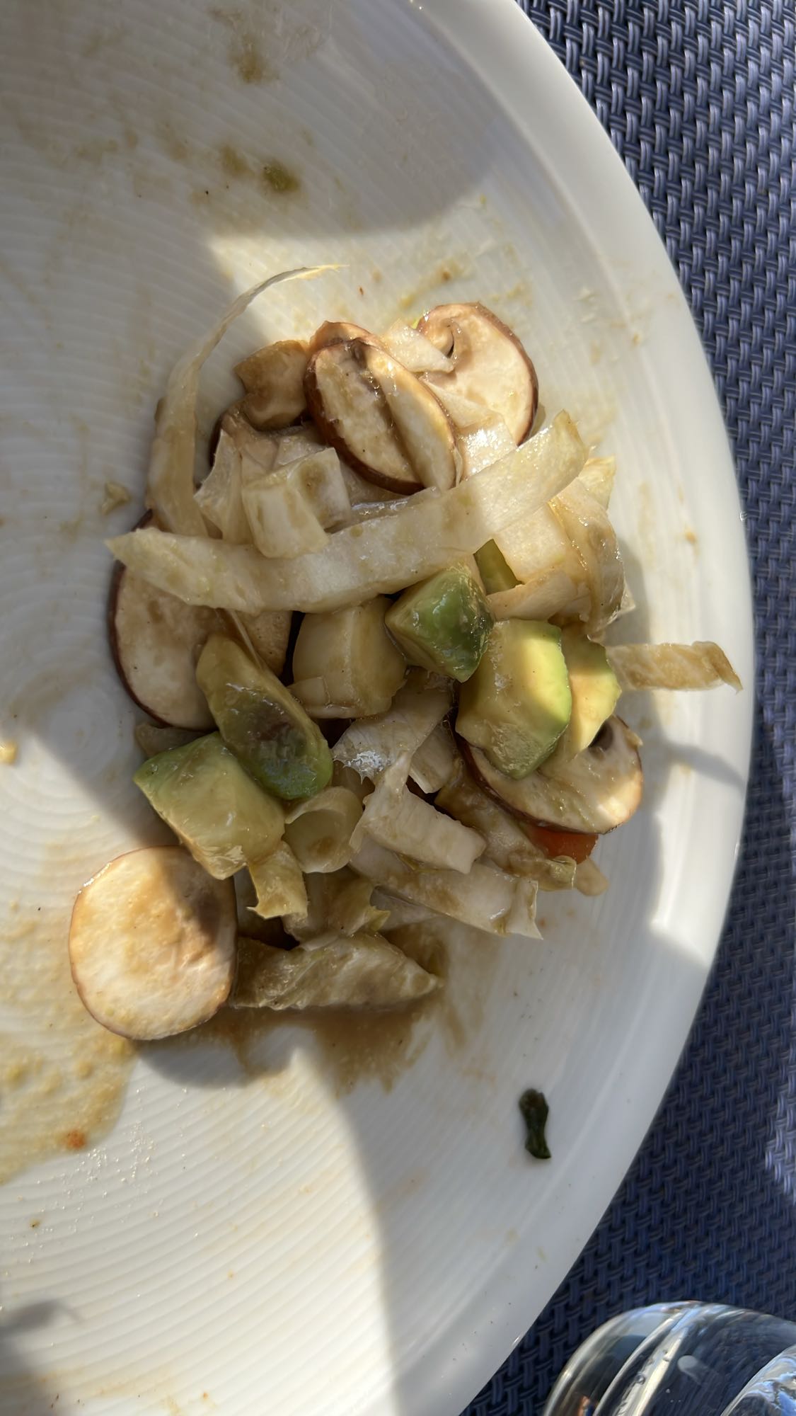 Gemischter Gemüsesalat