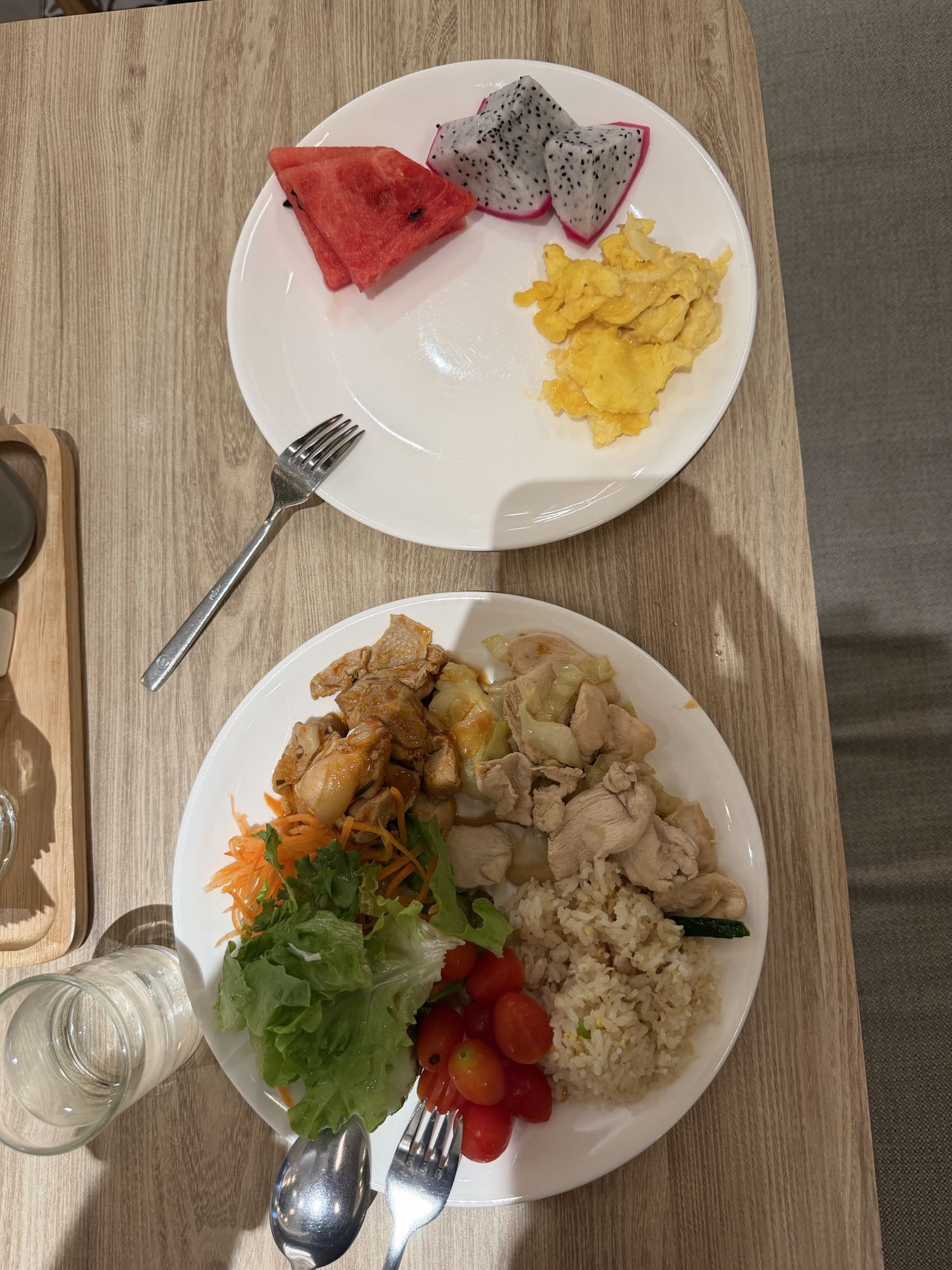 Piatto misto con frutta