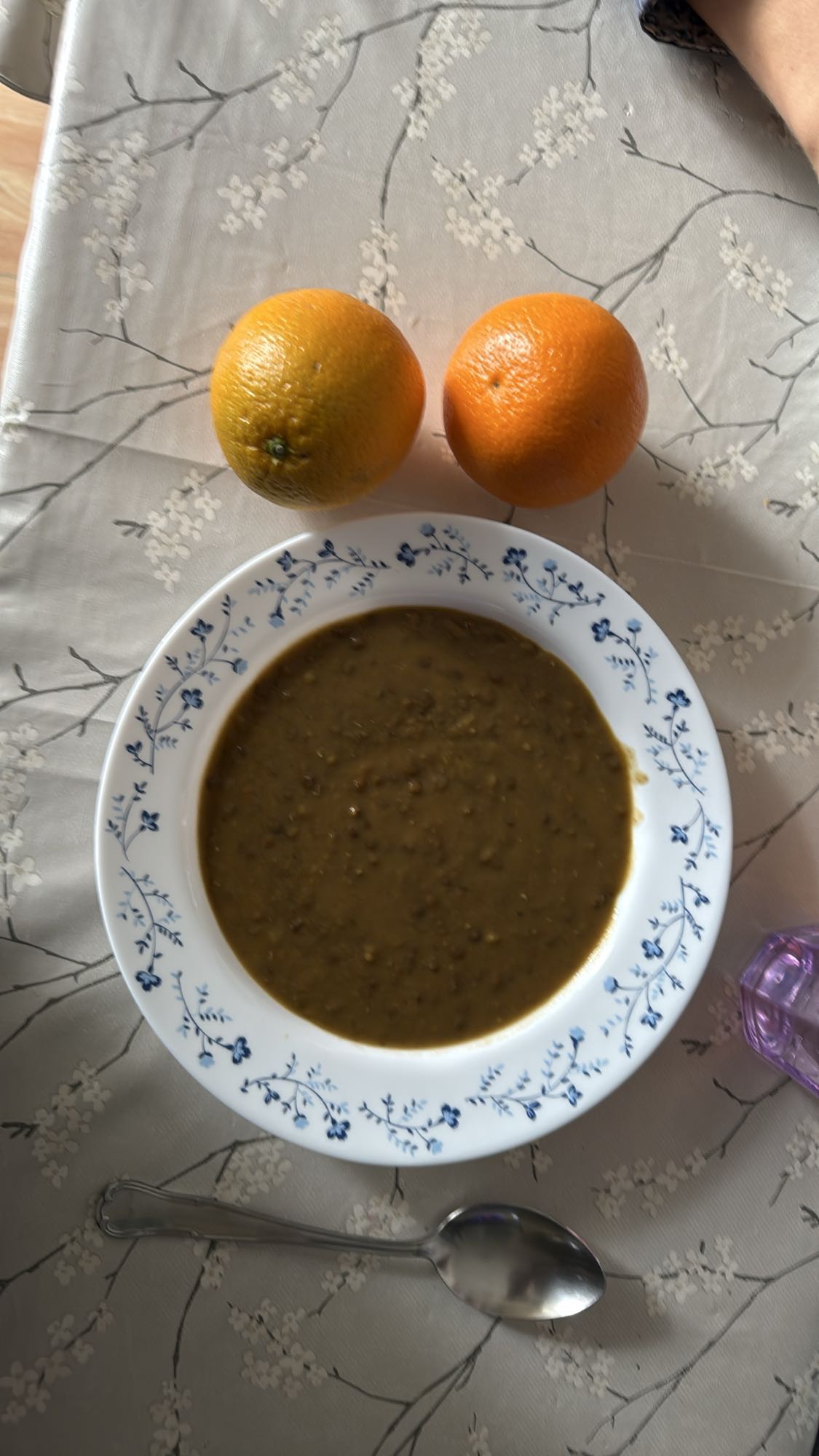 sopa de lentejas y naranjas
