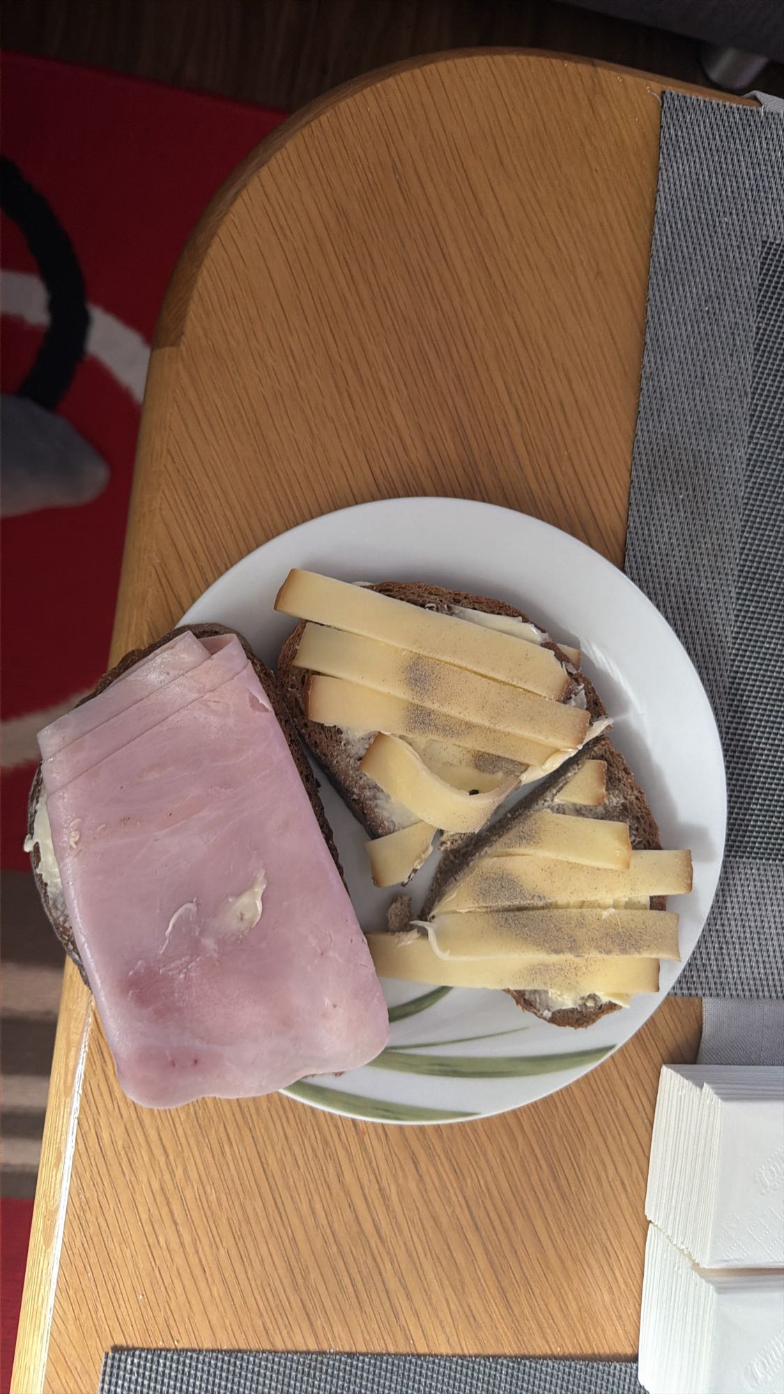 Brote mit Schinken und Käse