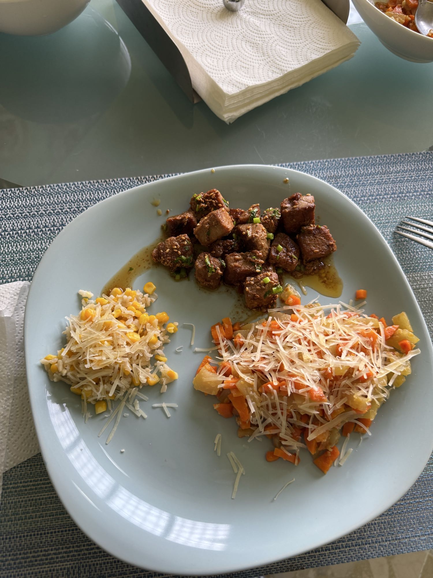 Cerdo con arroz y verduras