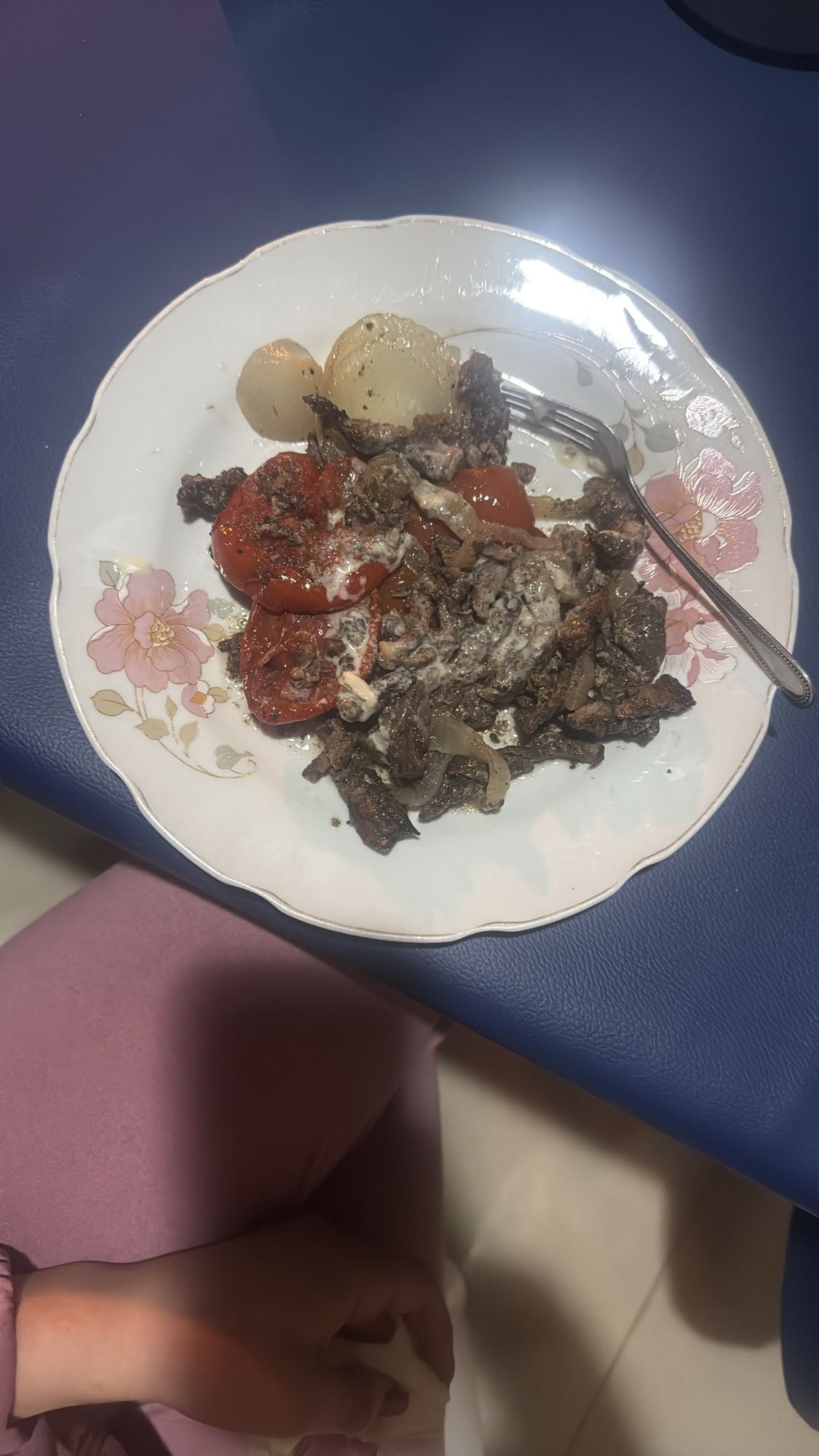 Beef with Tomato Onion