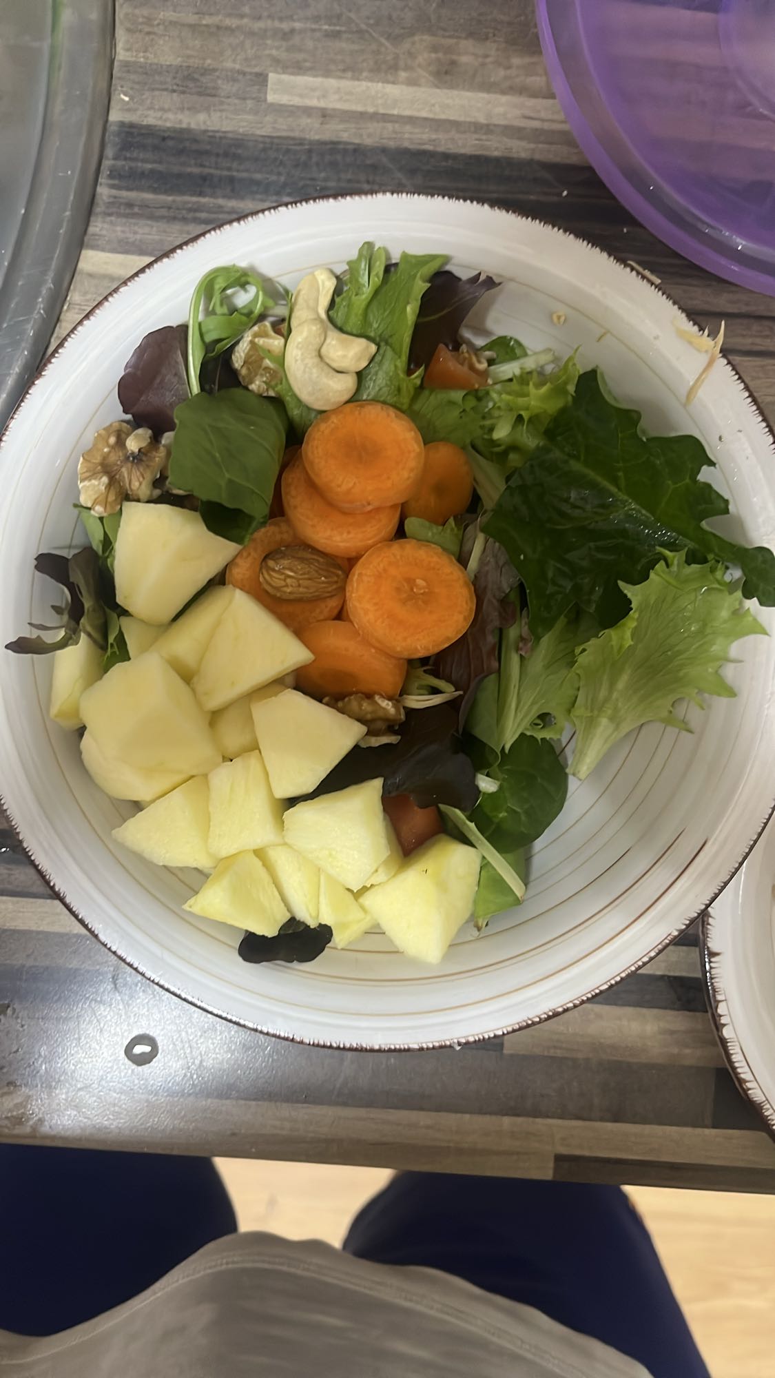 ensalada con manzana