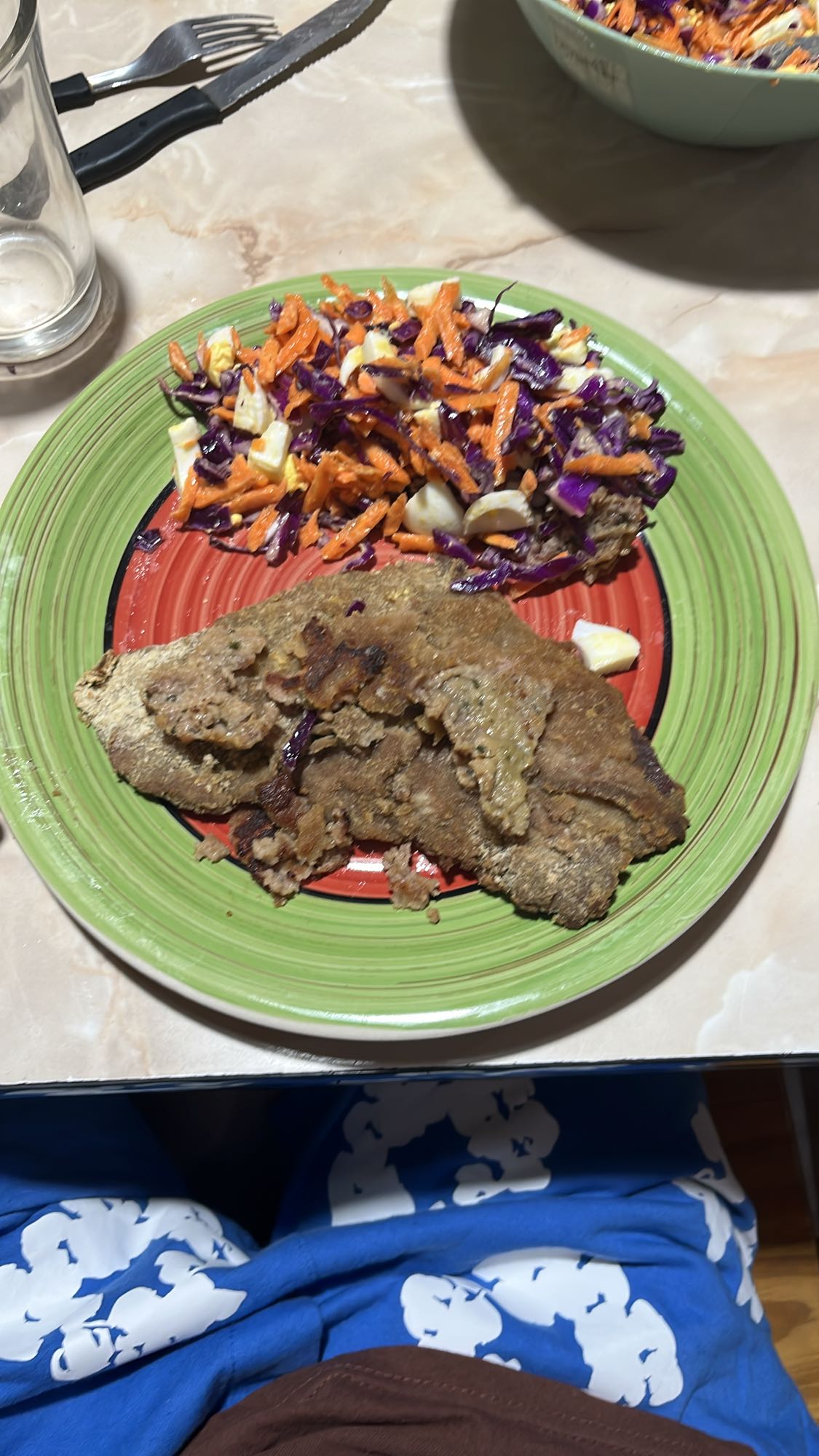 milanesa con ensalada